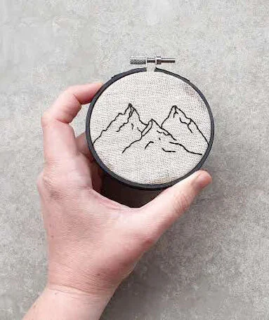 mountain03.jpg
