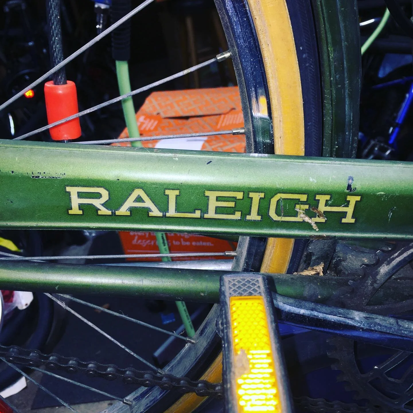 Bike shop closed? Or otherwise let you down? Hit up the best in SEPA mobile bike repair. Typical bike shop rates with none of the hassle. There&rsquo;s a better way to get bike service. Easy Rider Repair Co. comes to you! Service all makes, models, y