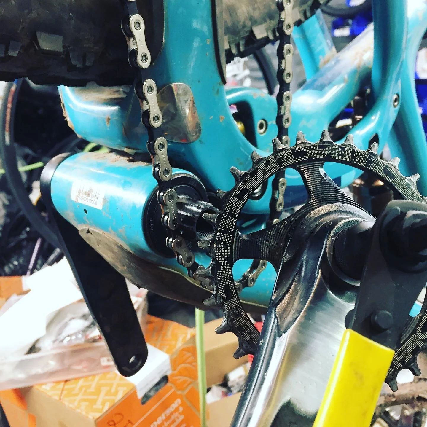Press-fit bottom bracket. #yeti #raceface #parktool
Easy Rider Repair Co. comes to you. FREE pickup and delivery. Schedule your service today. Link in bio.
#stayhome #staysafe #sepa #delco#phila#montco#bucksco#chesco#pa#bikephl