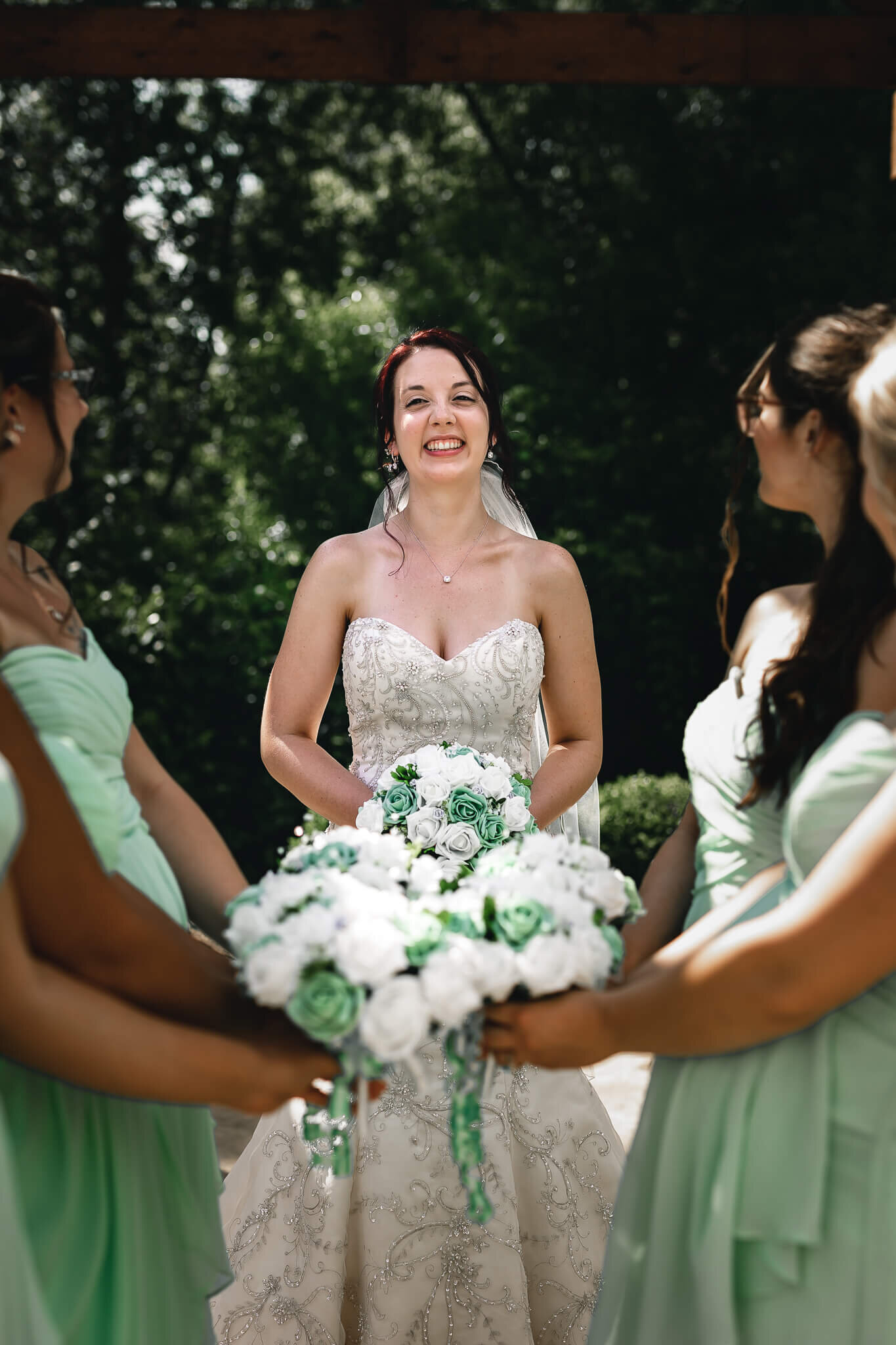 bride-bridesmaids-outdoor-portraits-cincinnati.jpg