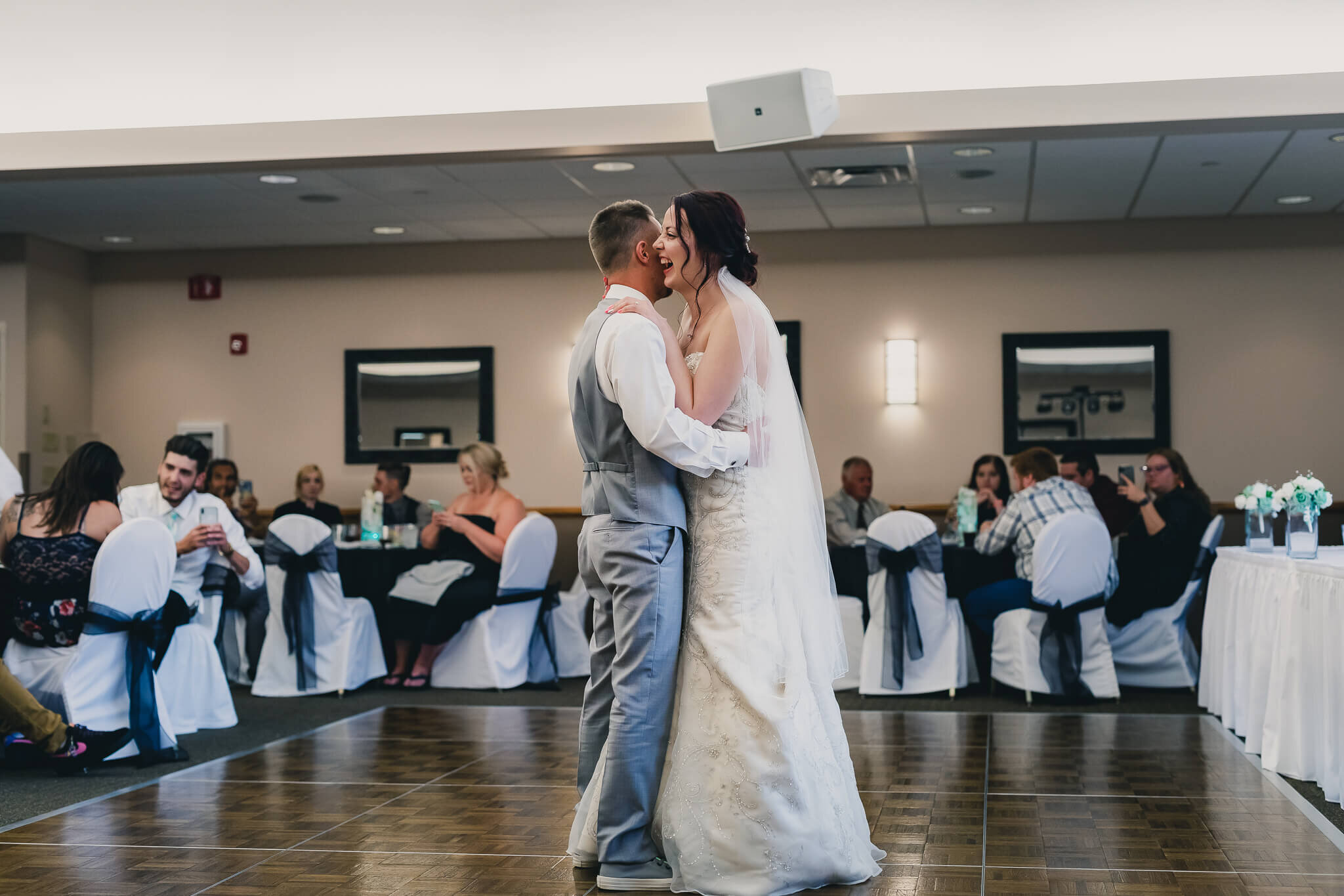 bride-gromm-first-dance-cincinnait.jpg