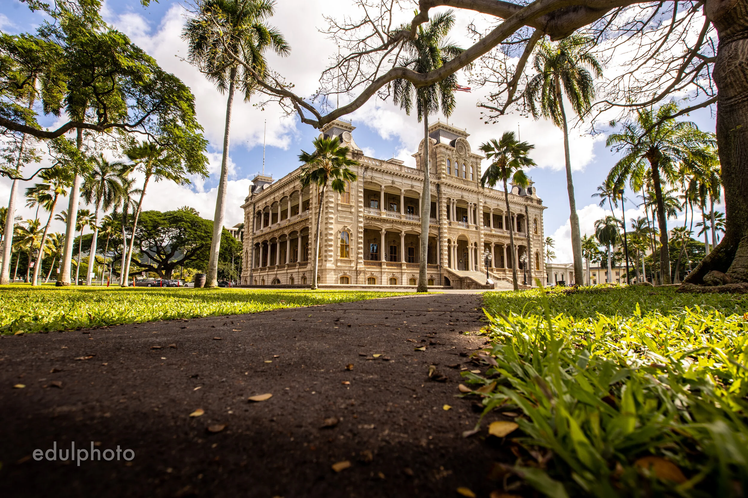 Iolani Palace downtown Honolulu