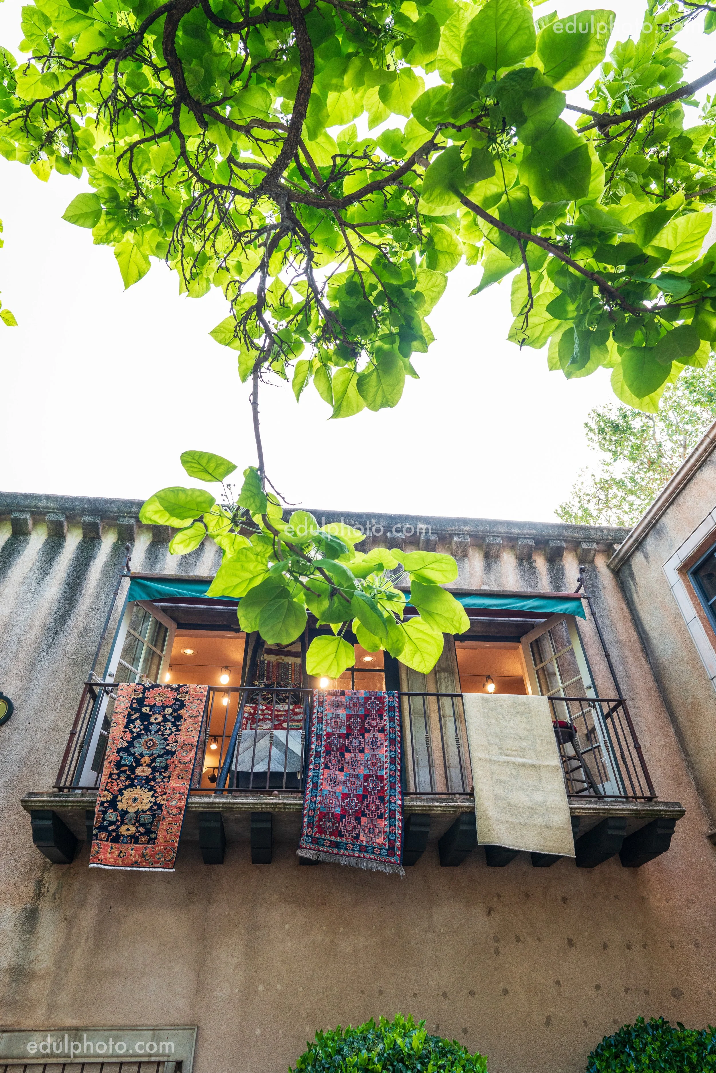  18mm F5 1/250 ISO200 