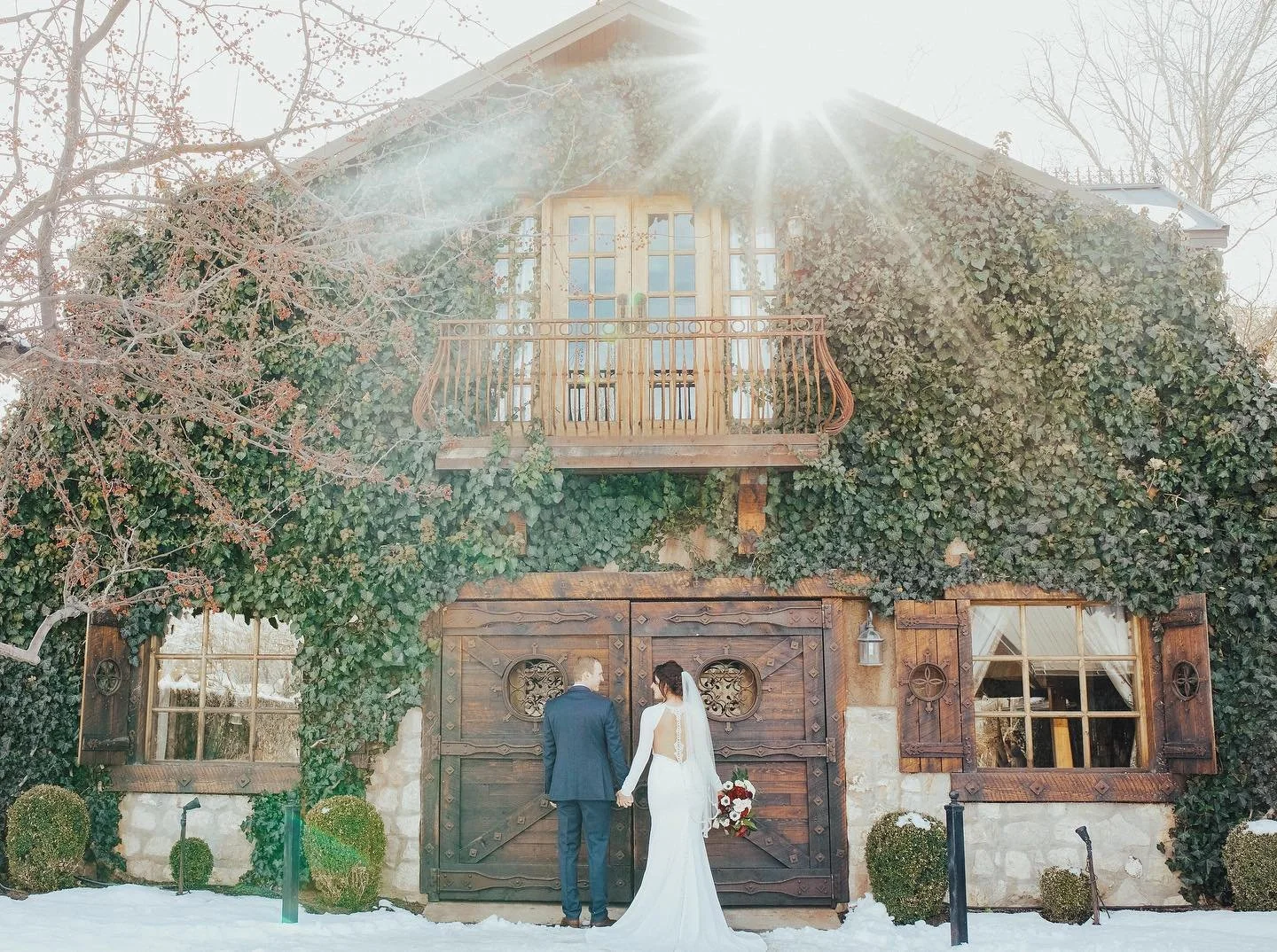 Hello gorgeous winter weddings... we see you. 😍