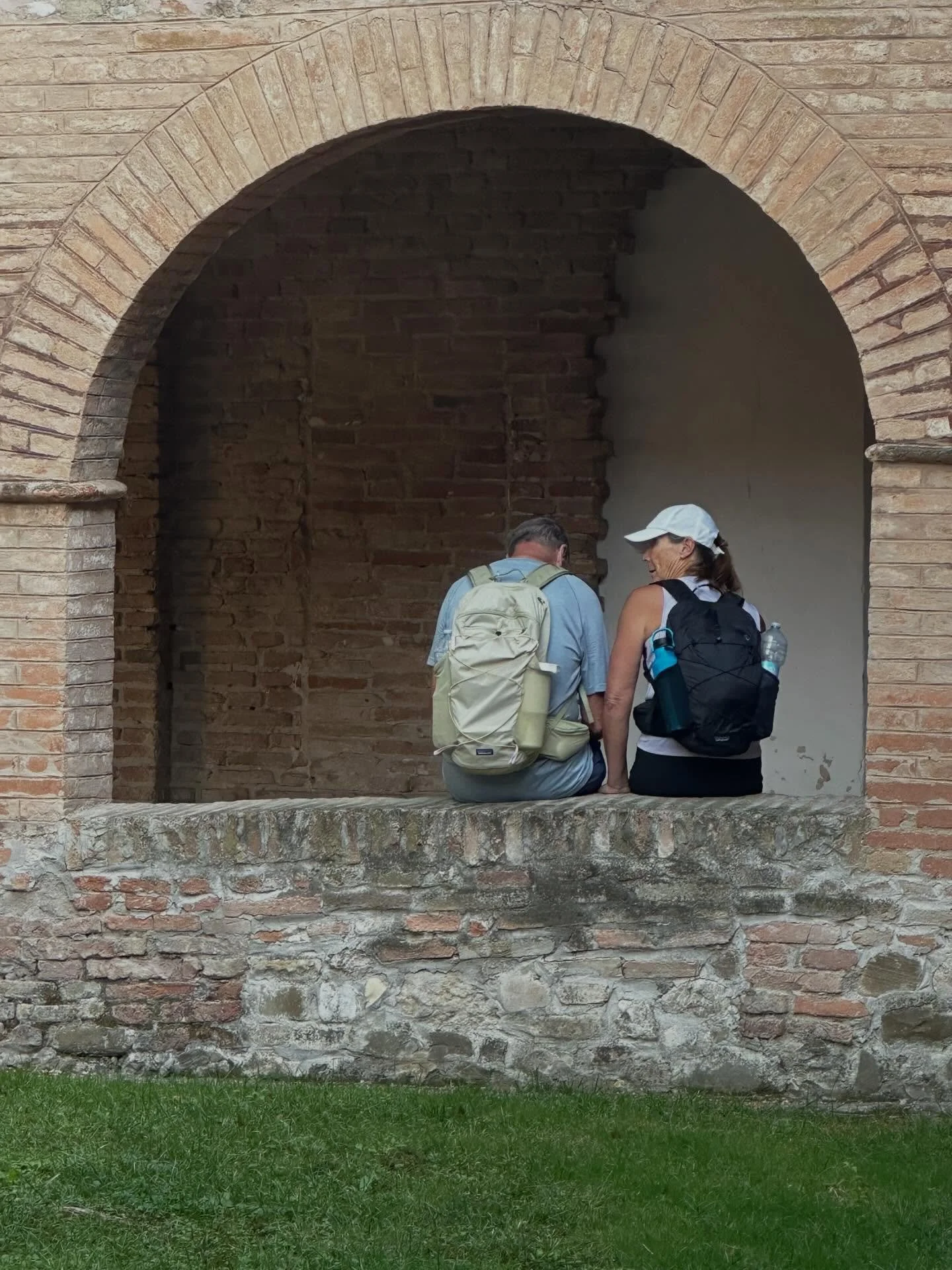 It was a remarkable time to walk in the footsteps of St. Francis of Assisi. October marks the 800th anniversary of the death of the saint whose legacy of peace, simplicity, and respect for nature inspires people around the world.
Esperienza&rsquo;s h