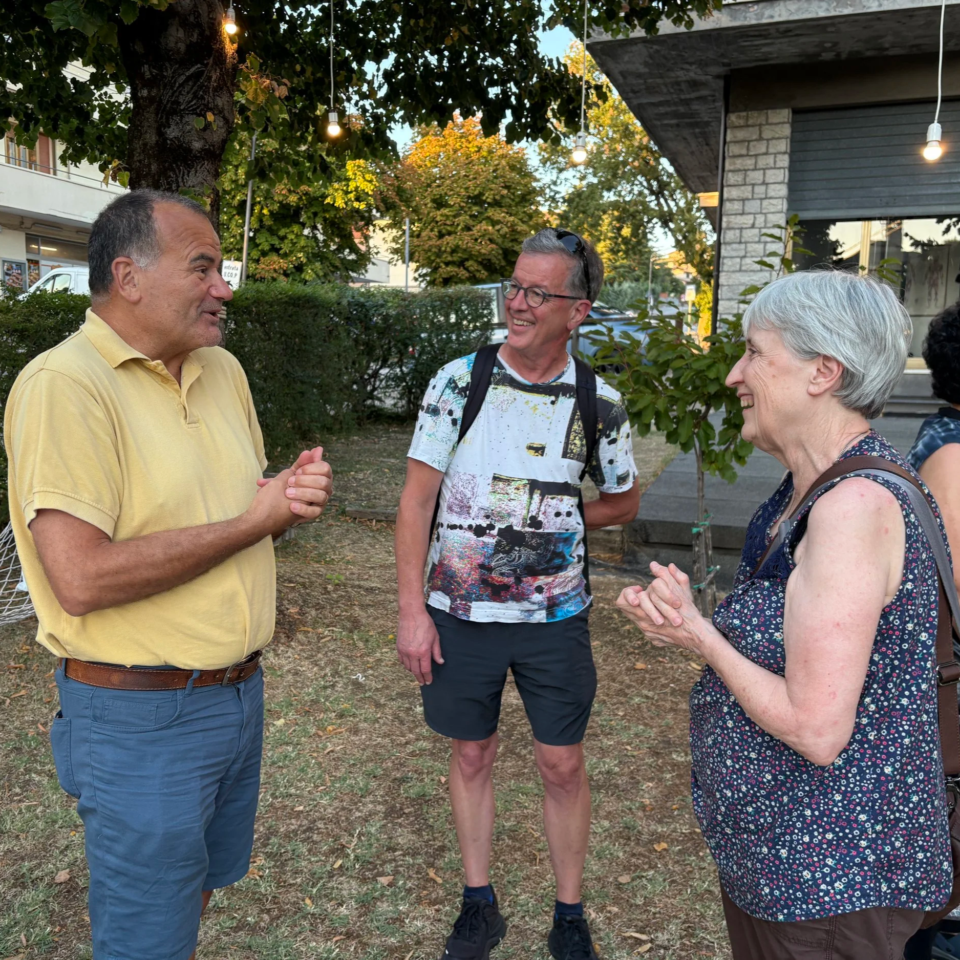 Speaking to local Italians is integral to learning the Italian language with Esperienza's Living the Language program