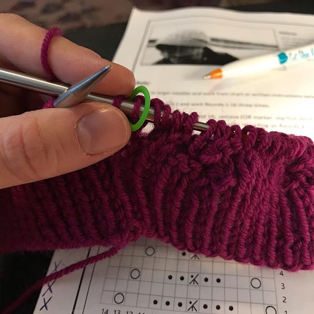 Coffee, new hat on the needles. Bliss.
#KnitTheWave #KnittersForFlint #knittersofinstagram