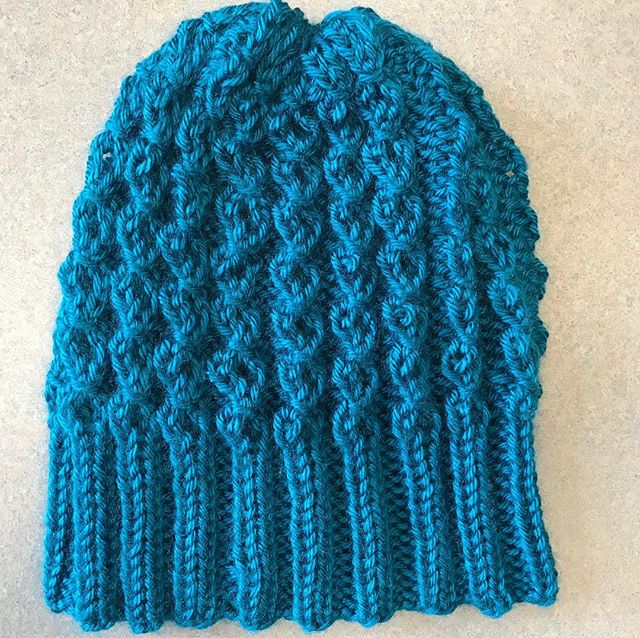 Our popular #BlueWave hat knit in acrylic by @wyldkit.
Available in exchange for a donation of $15 or more to @packyourback, which helps kids in #Flint.
Donation link: https://secure.givelively.org/donate/pack-your-back/knitters-for-flint
#knittersforflint #KnitTheWave #knitting
Hurry! These go fast! Reply to claim yours!