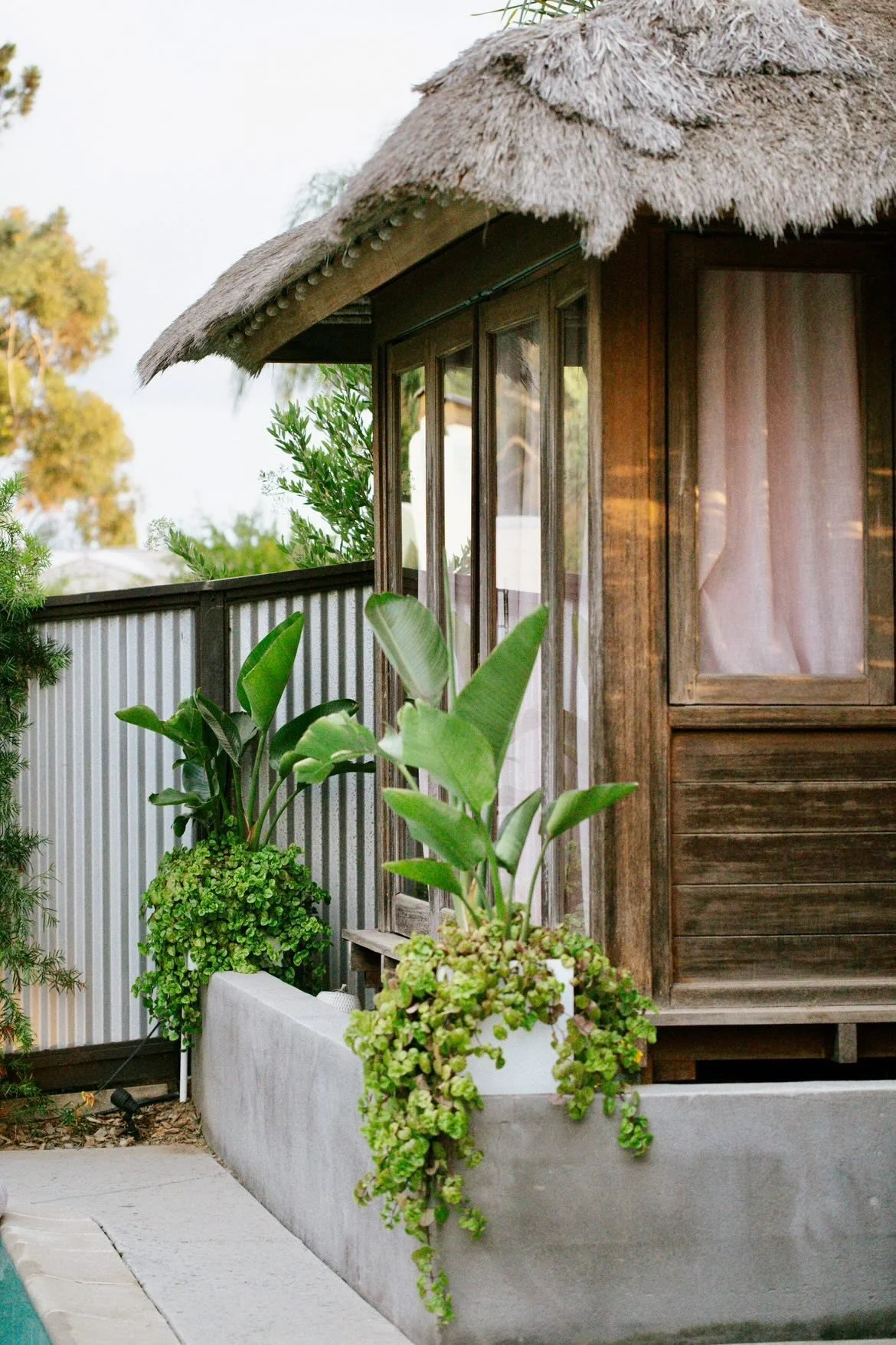 Massage Hut.JPG