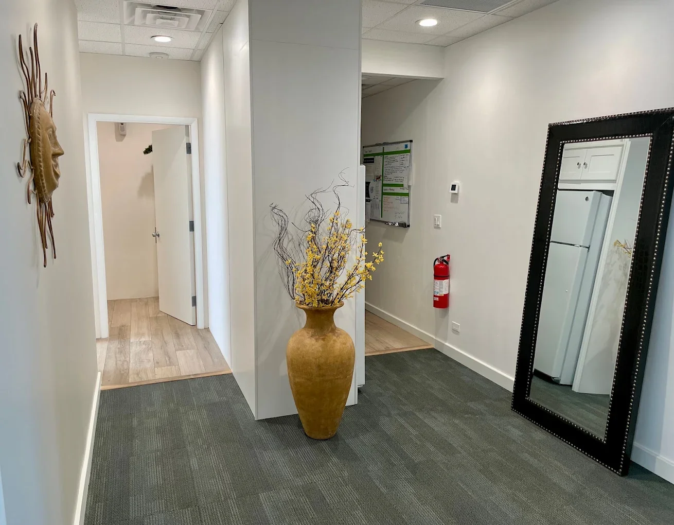 Spine & Sport Bermuda hallway