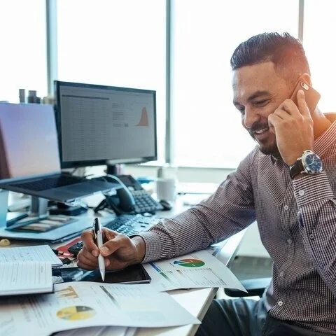 Business-Phone-Call-201804-001.jpg