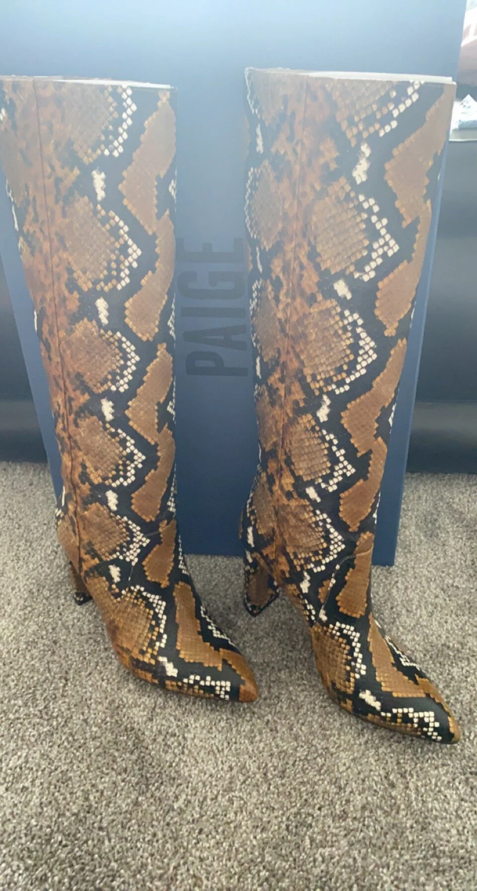 5C9EE664-A161-4598-BEC4-83596ADB0BB7