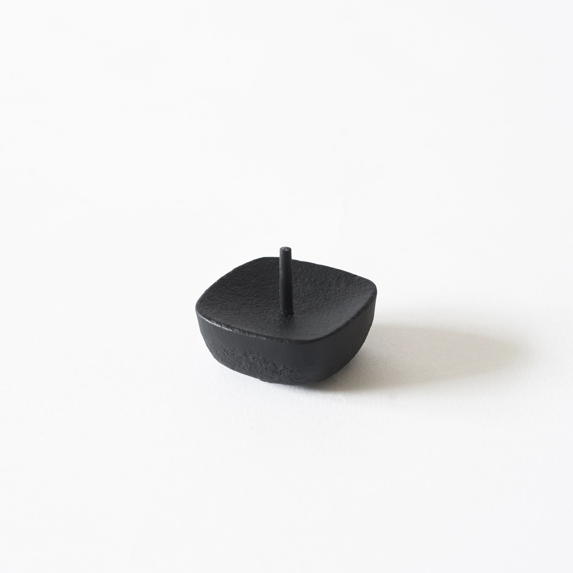 IRON CANDLE STAND