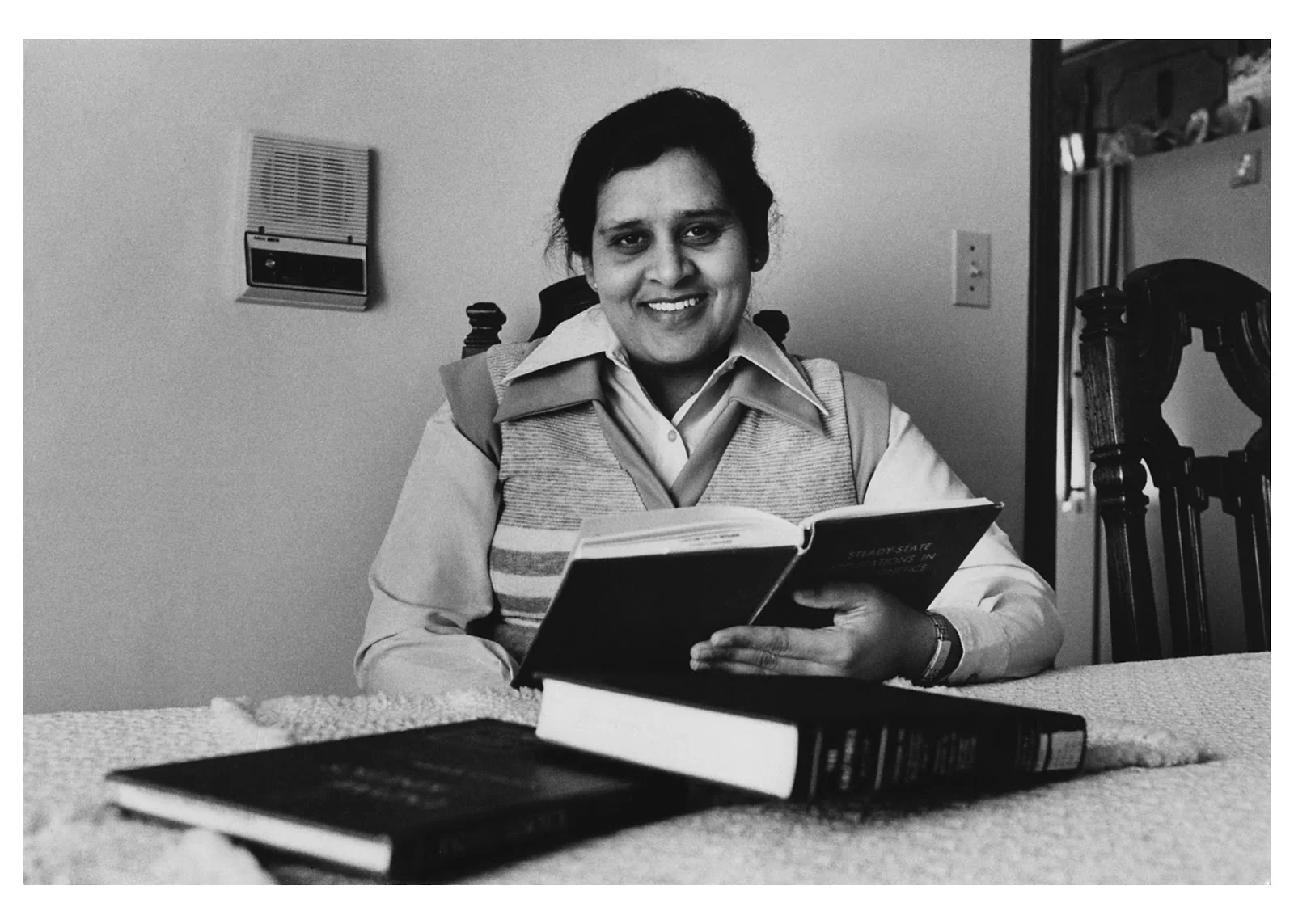Dhaliwal_Niti_03_ret-BW.jpg