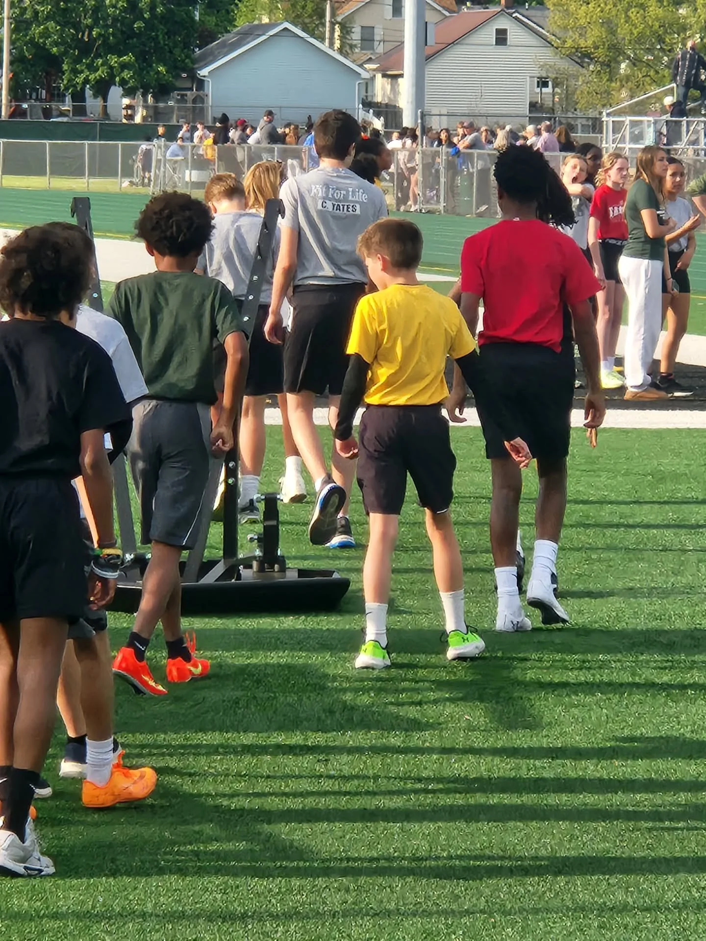 Congratulations on a first track season. Winston and his relay team finished 1st in their grade level for the 4x100 relay and 4x200 relay at this year's Paw Pac District Meet. 👏🏽🏆