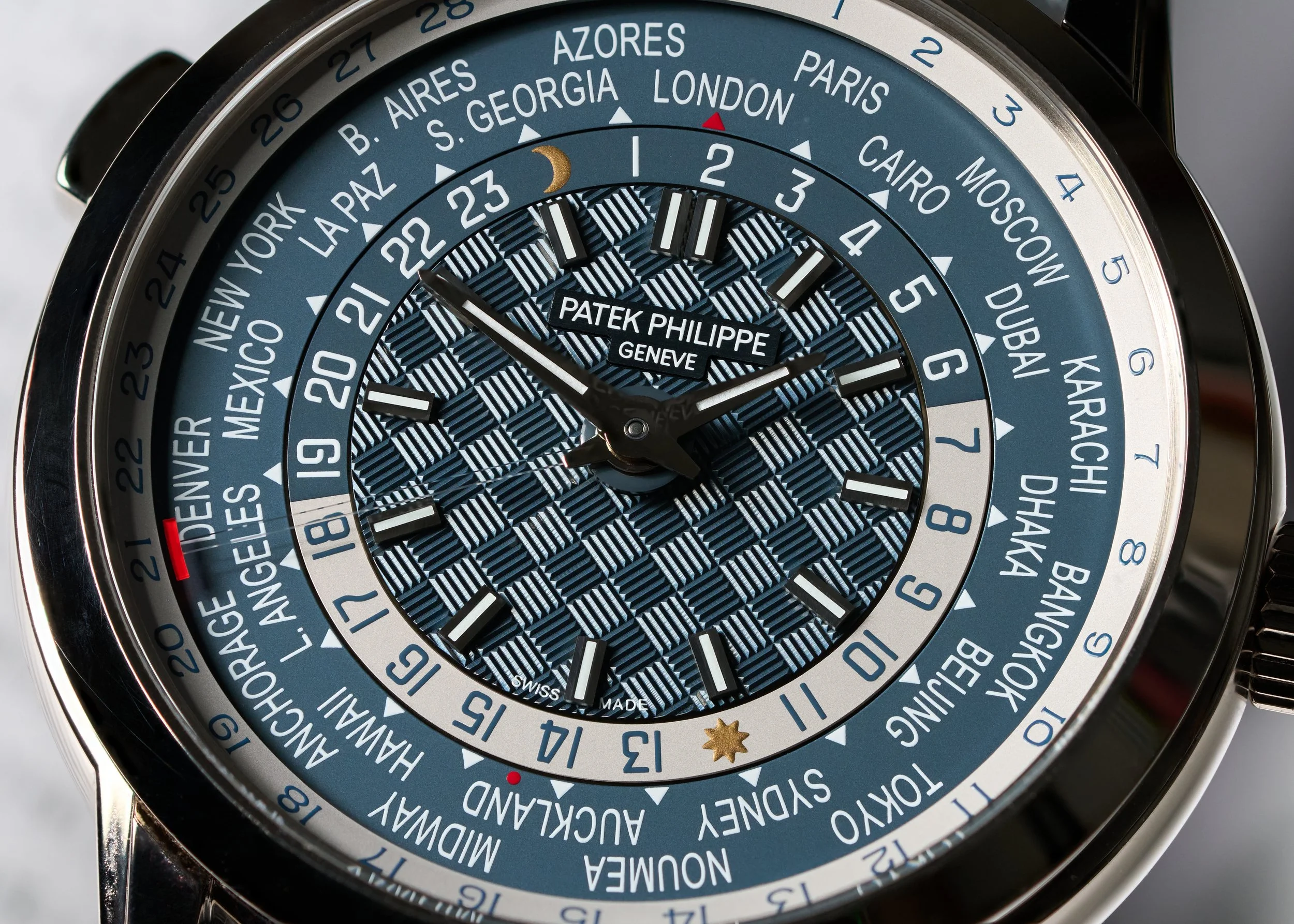 PP945 Patek Philippe Complications World Time 5330G-10.jpg