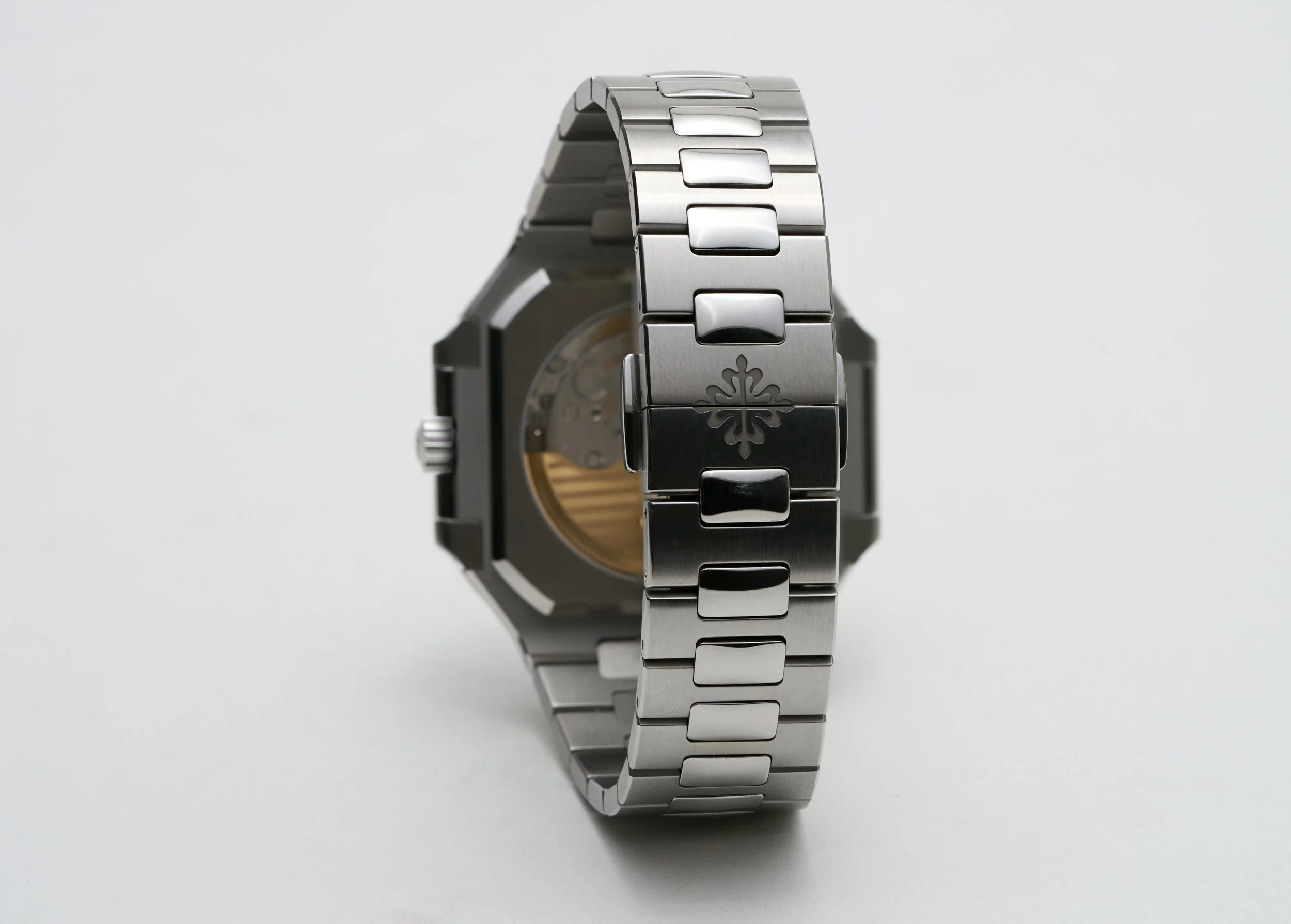 PP913 Patek Philippe Cubitus 5821A-4.jpg