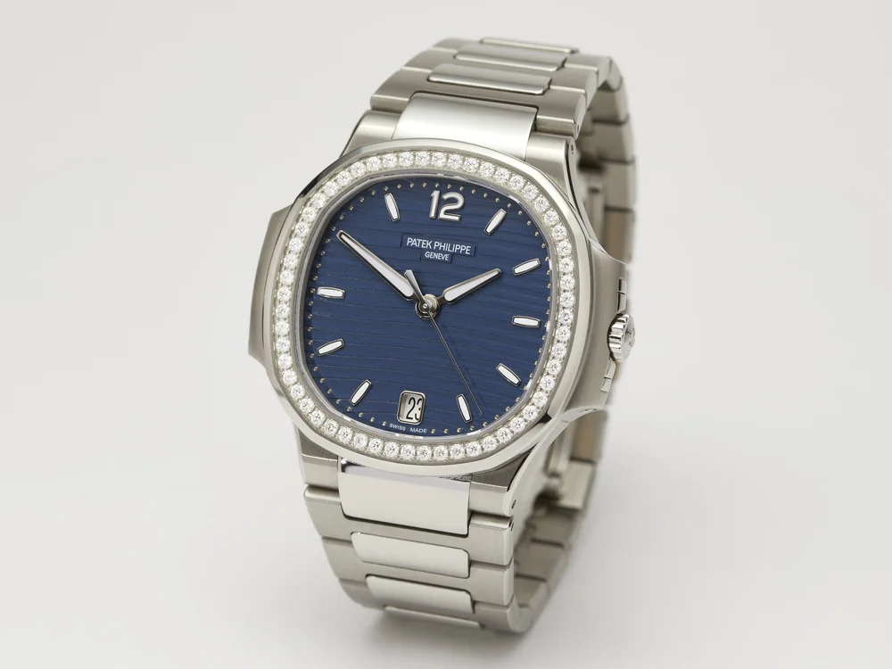 nautilus blue