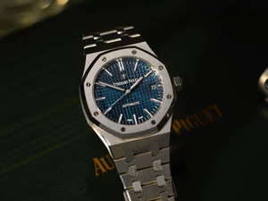Audemars Piguet Royal Oak “Boutique Blue” — WatchesLondon
