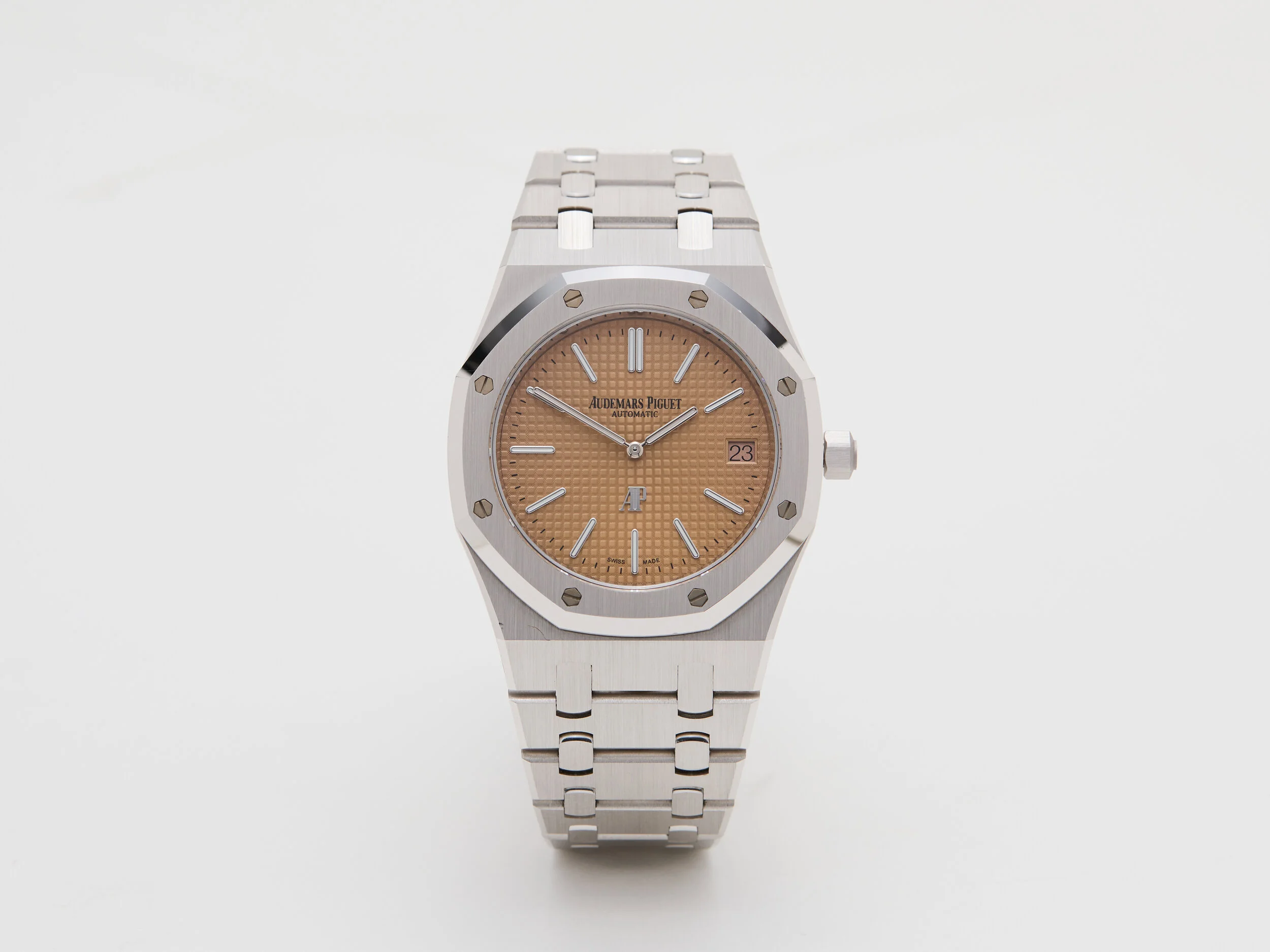 Audemars Piguet Royal Oak Extra-Thin “Salmon Jumbo”