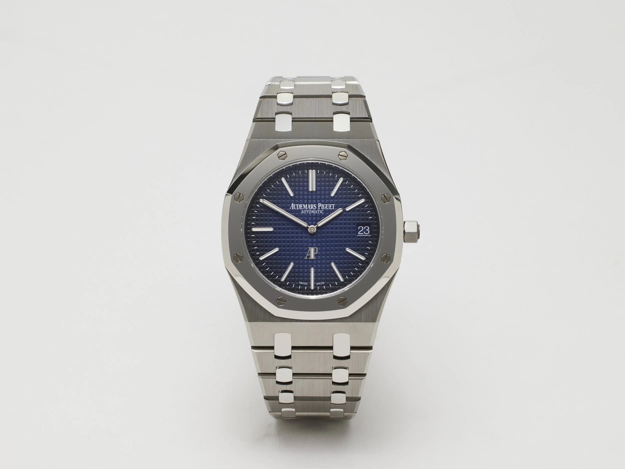 Audemars Piguet Royal Oak “Jumbo” Extra-Thin “Limited Edition of 250 Pieces”