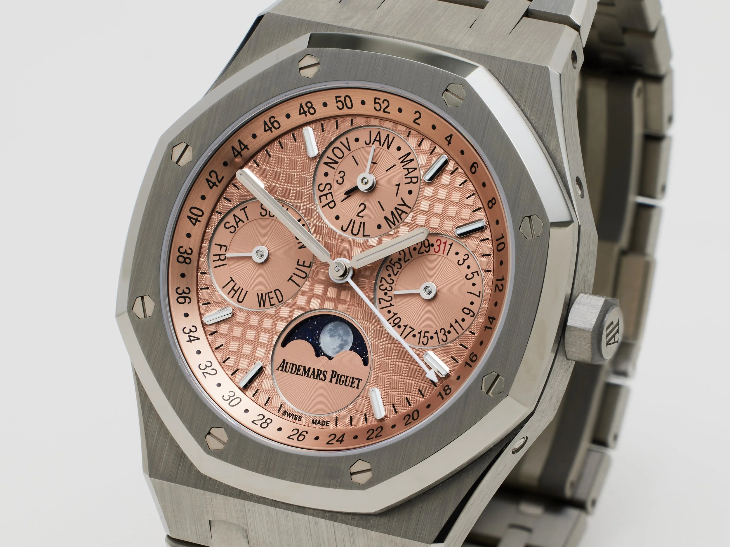 AP ROYAL OAK Ltd Ed 300_5XX_05.jpg