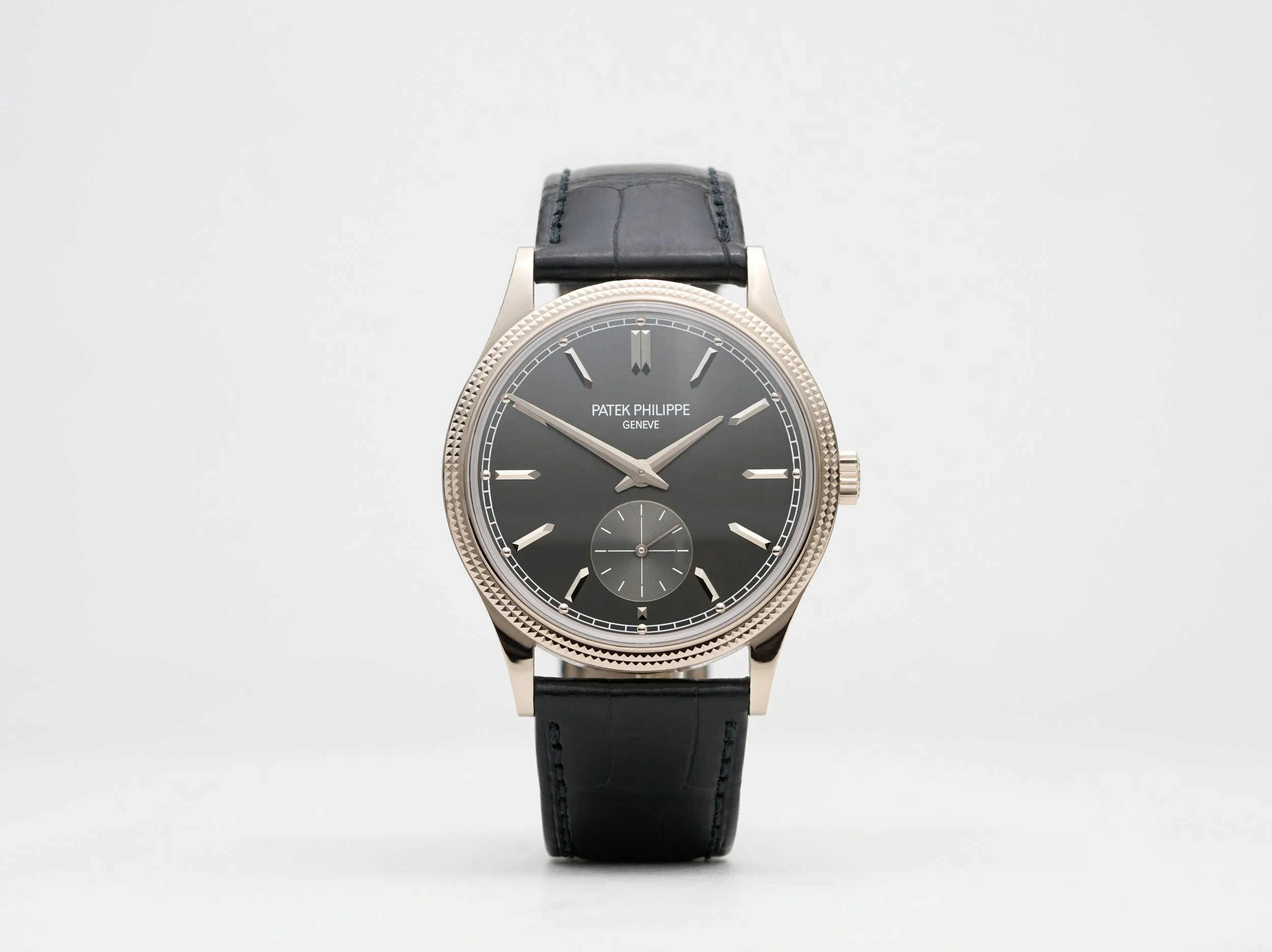 PP743 2023 Patek Philippe Calatrava 39mm _6119G_-1.jpg