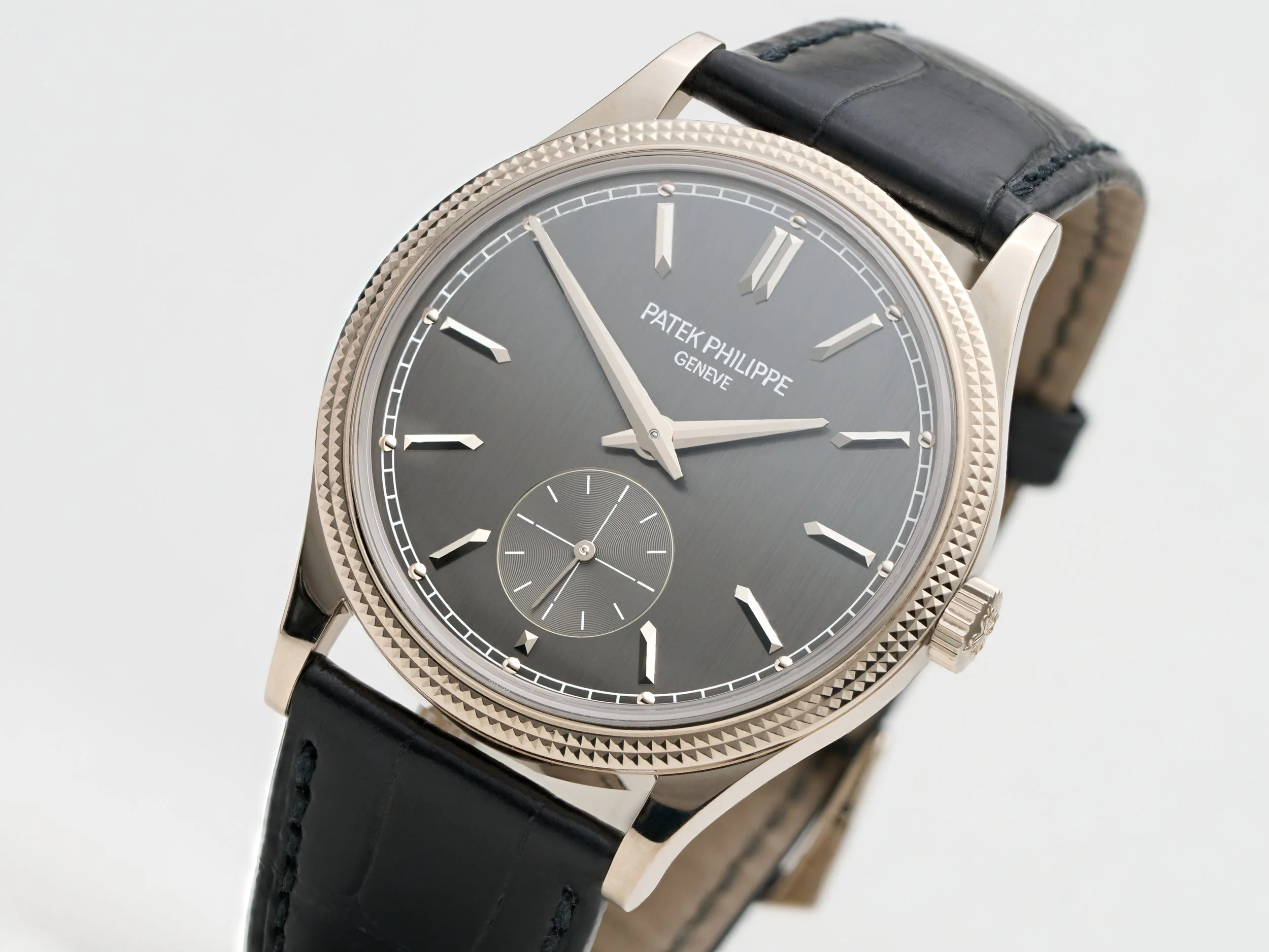 PP743 2023 Patek Philippe Calatrava 39mm _6119G_-3.jpg