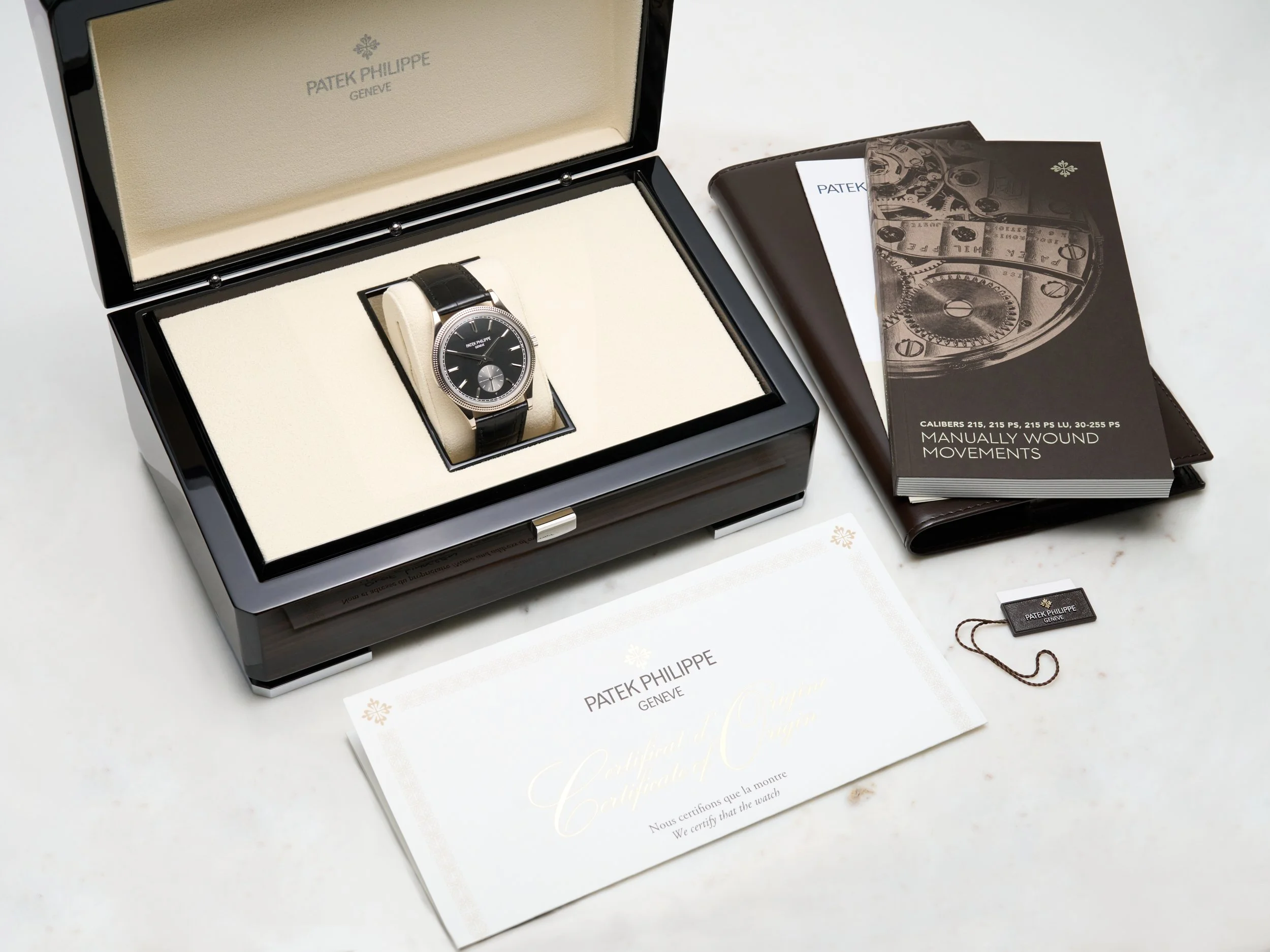 PP743 2023 Patek Philippe Calatrava 39mm _6119G_-6.jpg