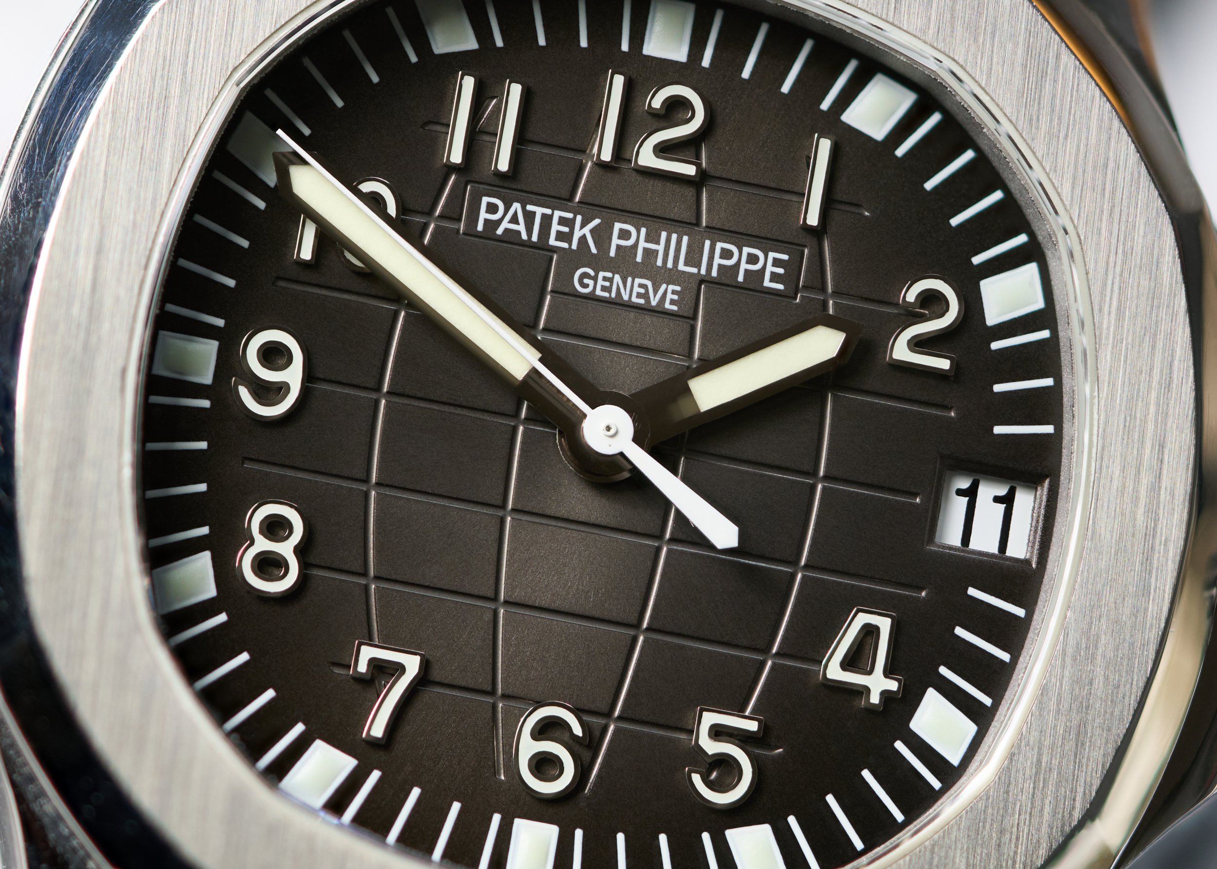 PP941 2008 Patek Philippe Aquanaut 5165A-9.jpg