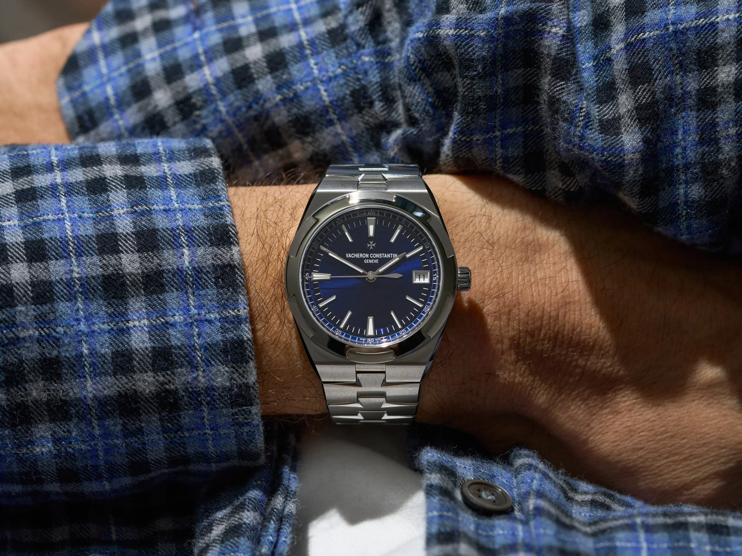 VC875 Vacheron Constantin Overseas Blue Dial 4520V-12.jpg