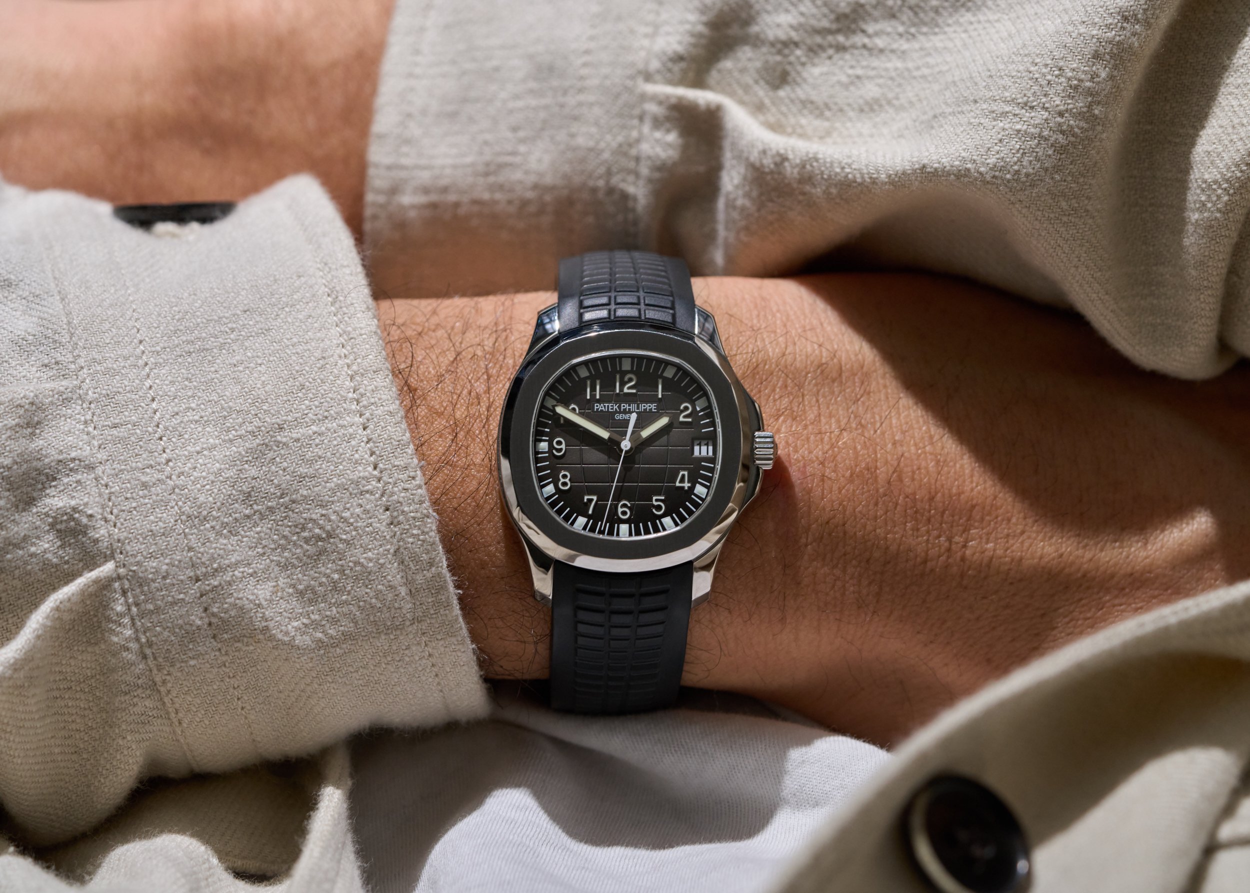 PP941 2008 Patek Philippe Aquanaut 5165A-12.jpg