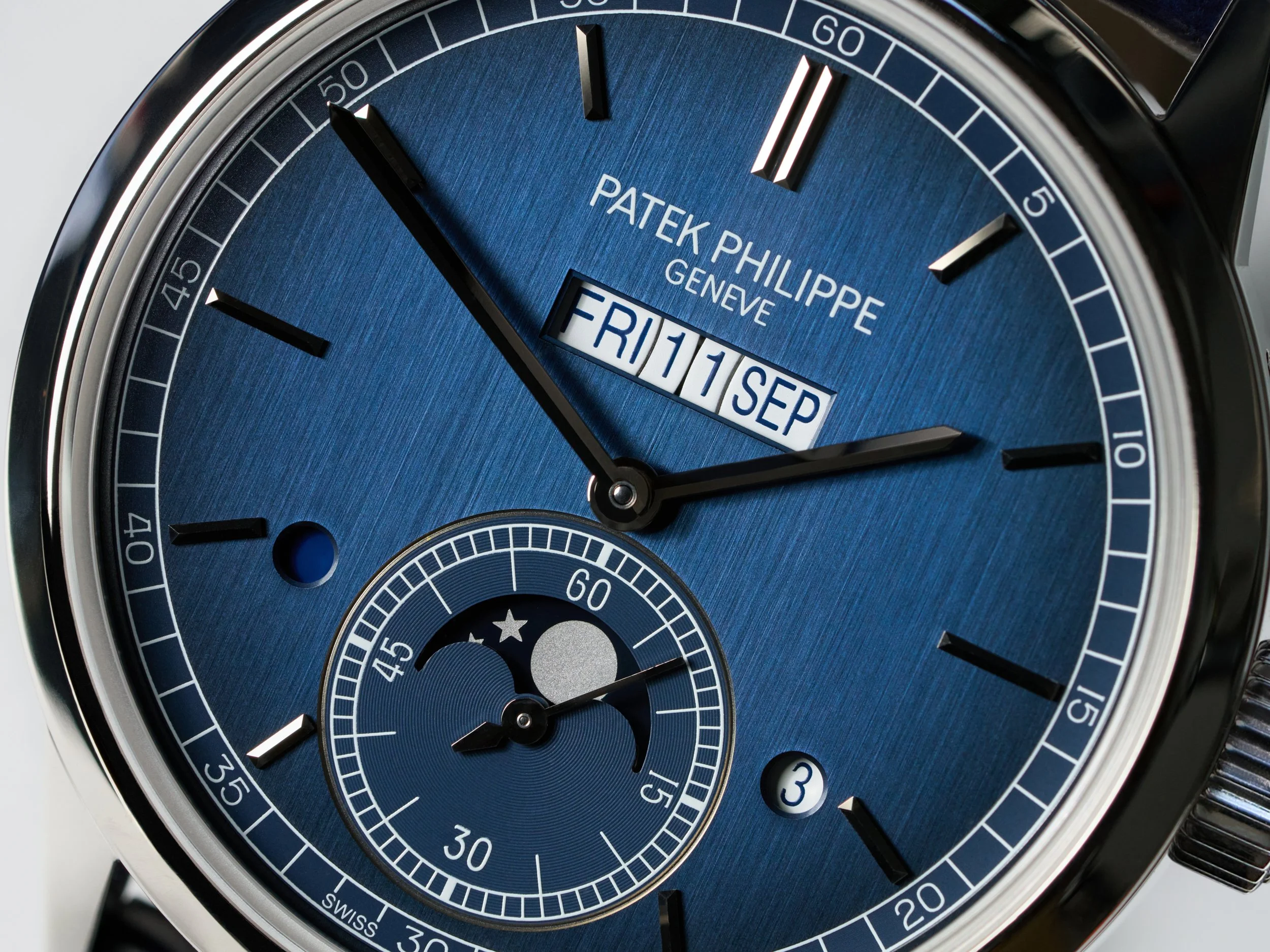 PP876 _Patek Philippe Perpetual Calendar In-Line Perpetual Calendar _ 5236P_-6.jpg