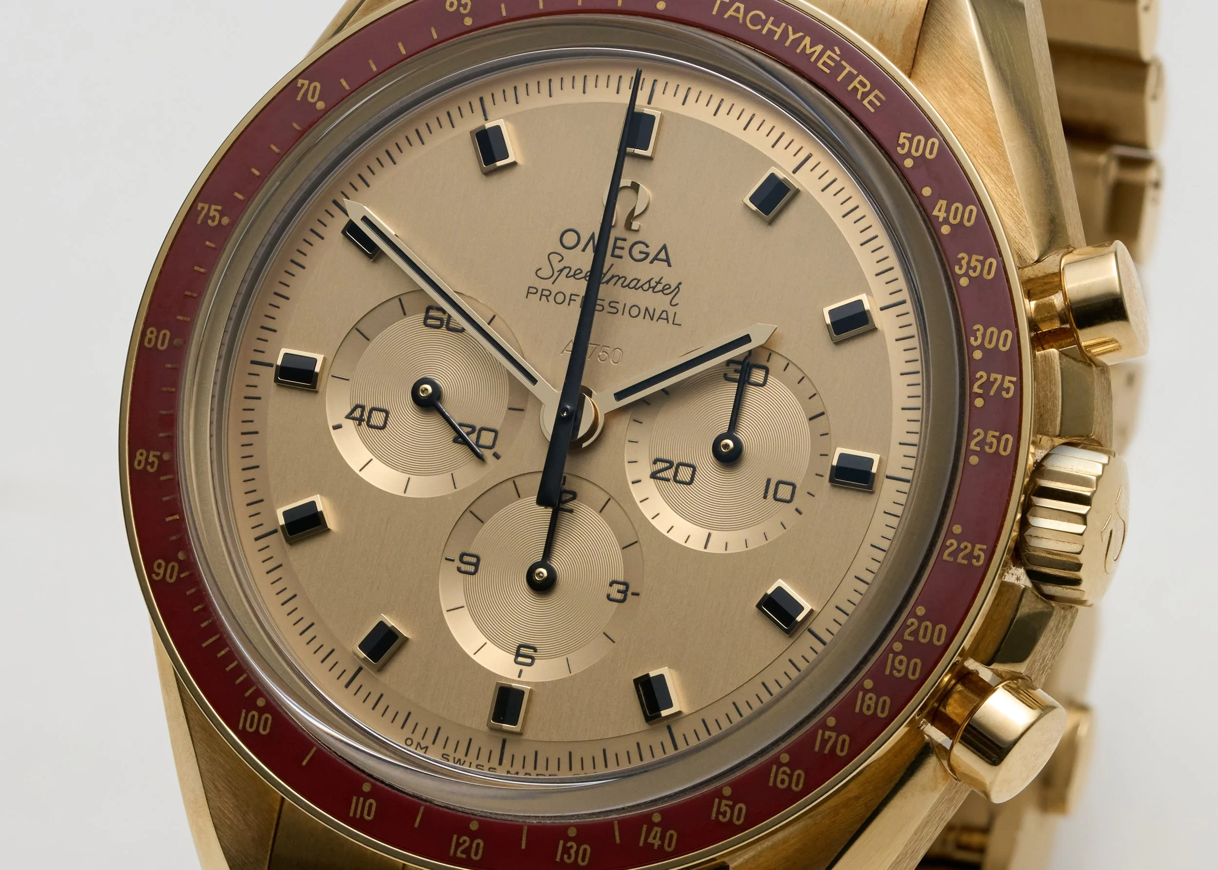 OM940 Omega Speedmaster Apollo 50th Anniversary Limited Edition-3.jpg