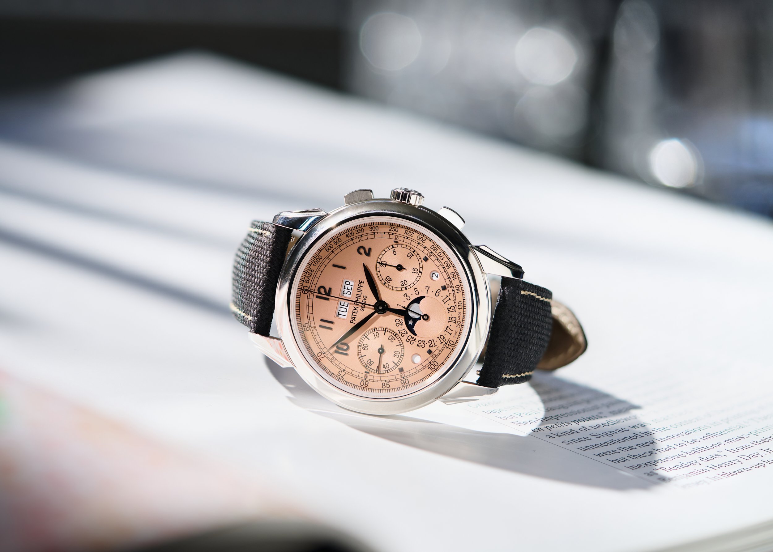 PP954 Pataek Phillipe 5270P Salmon Dial-8.jpg