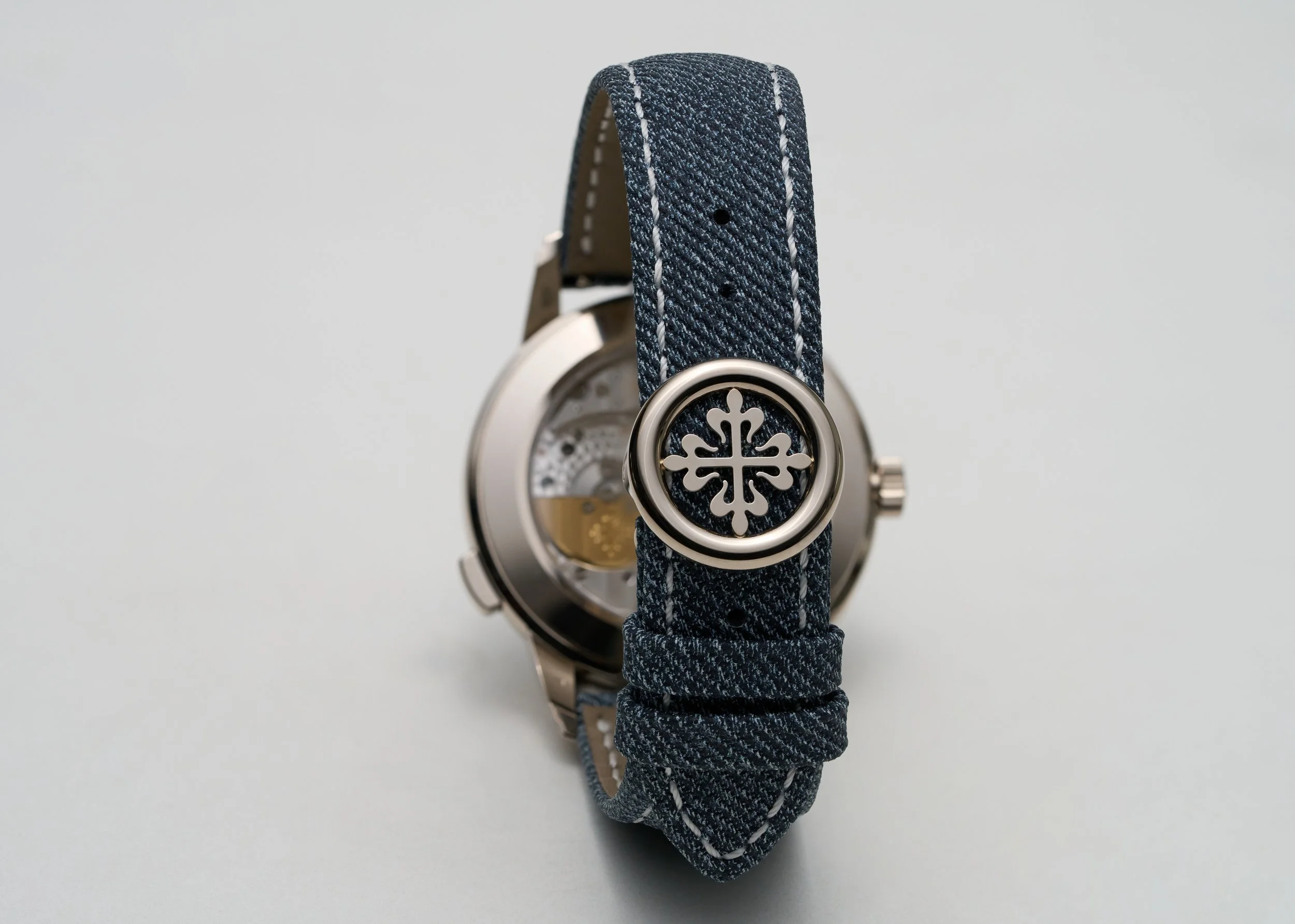 PP945 Patek Philippe Complications World Time 5330G-4.jpg