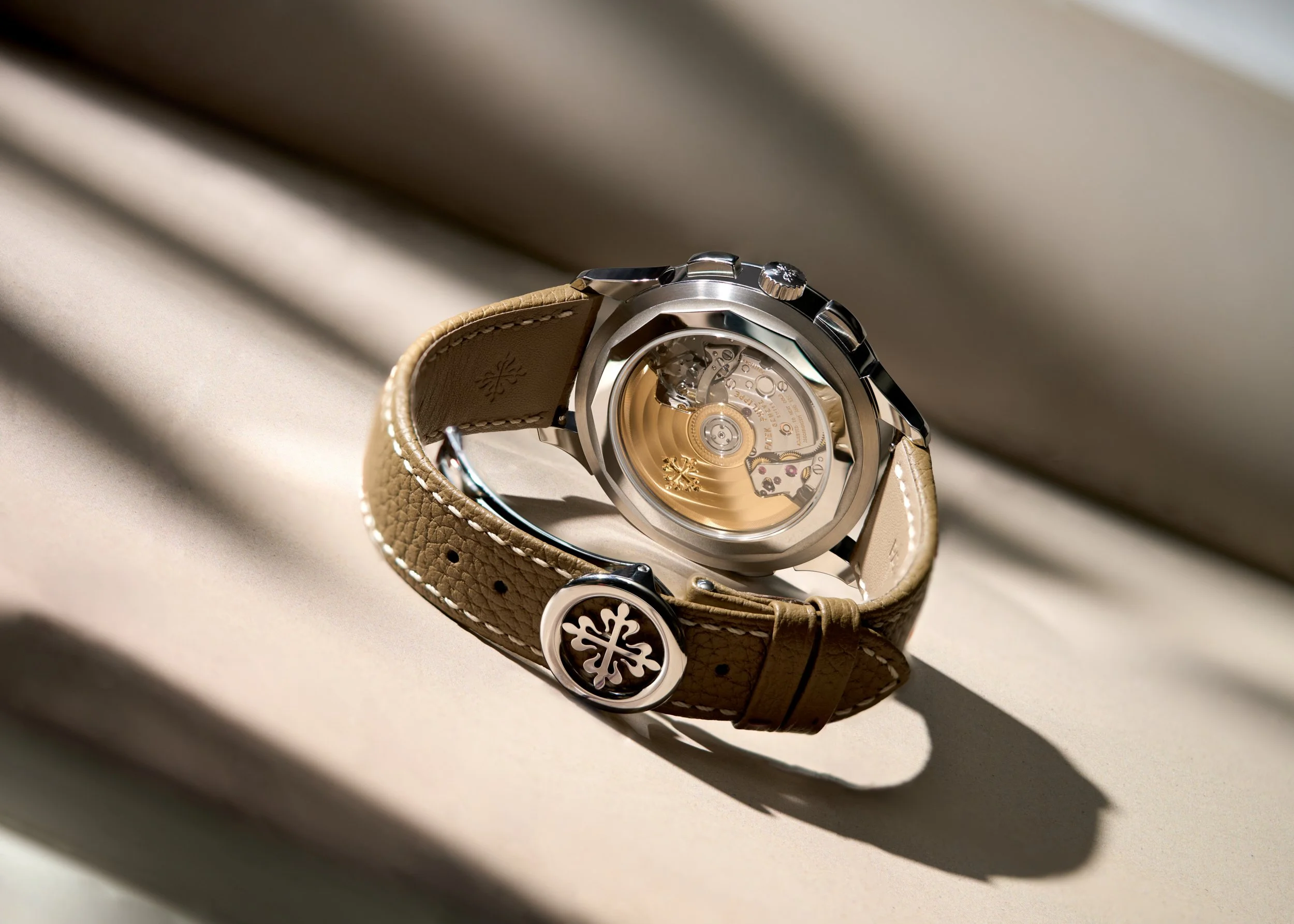 PP923 Patek World Time Chronograph 5935A-001-10.jpg