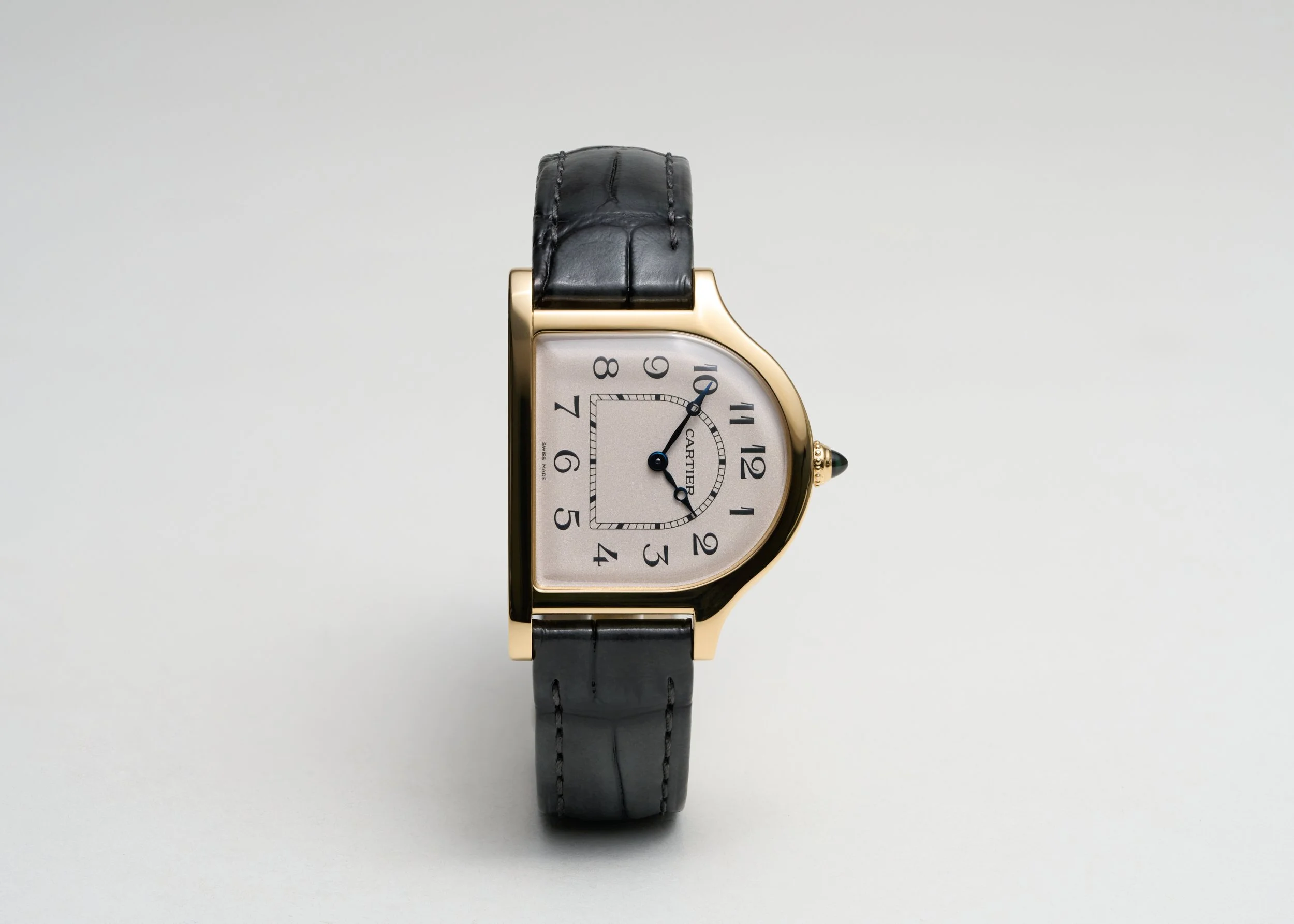 CT943 Cloche De Cartier Yellow Gold WHCC0008-1.jpg