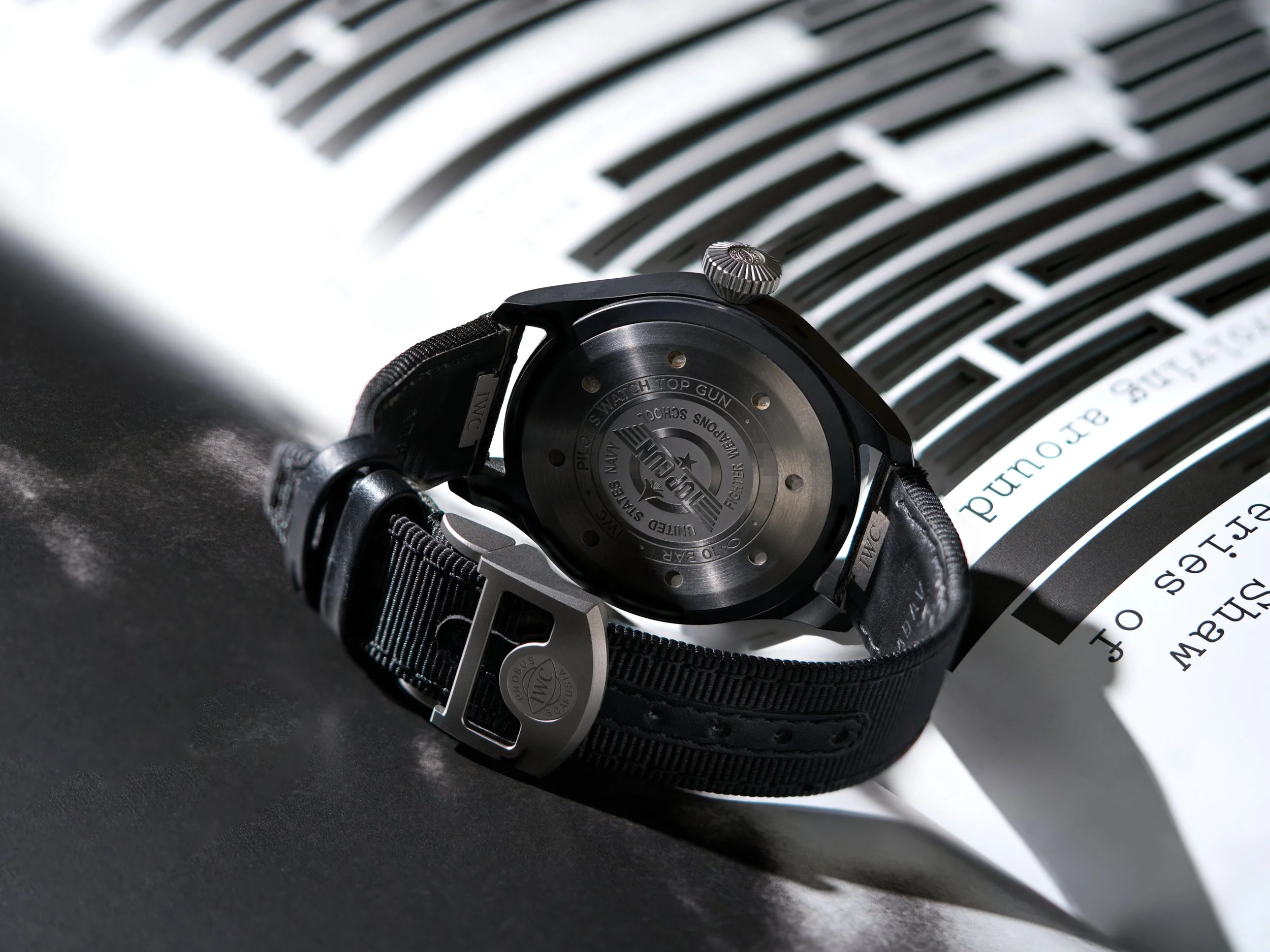 IW880 IWC Big Pilot Top Gun IW329801-8.jpg