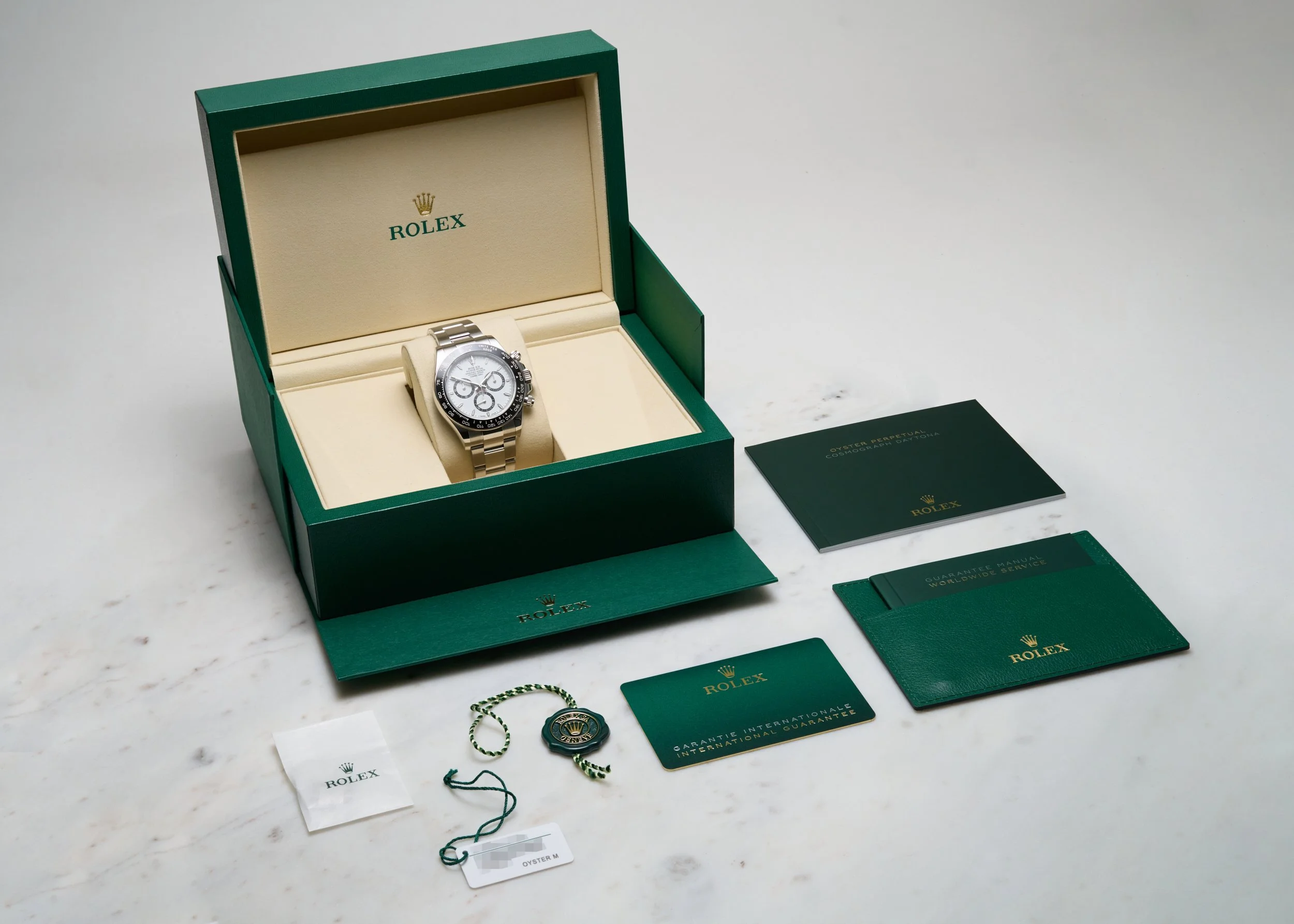 PP935 Rolex Daytona 126500LN Panda-6.jpg