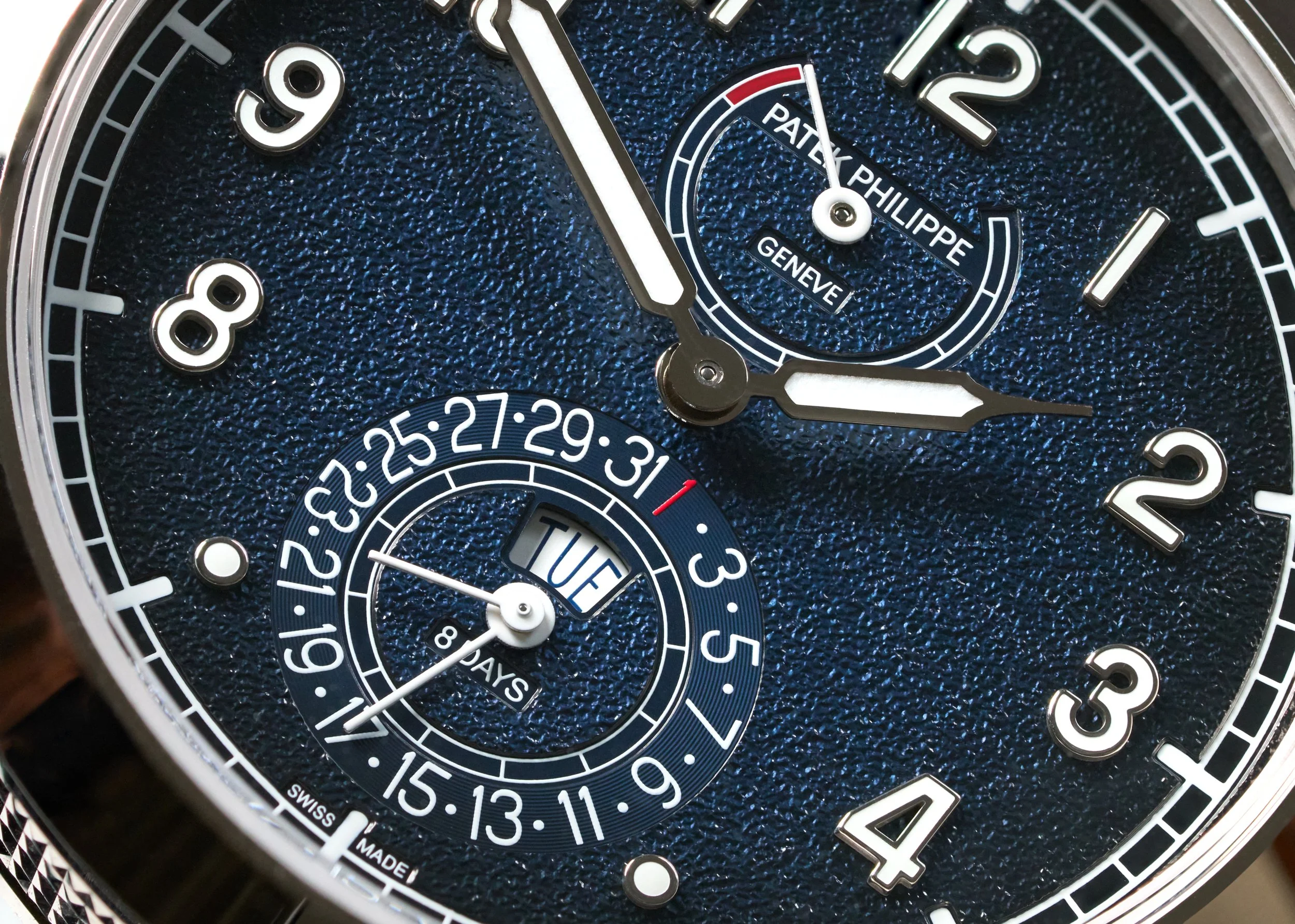 PP948 Patek Philippe 5328G-001-9.jpg