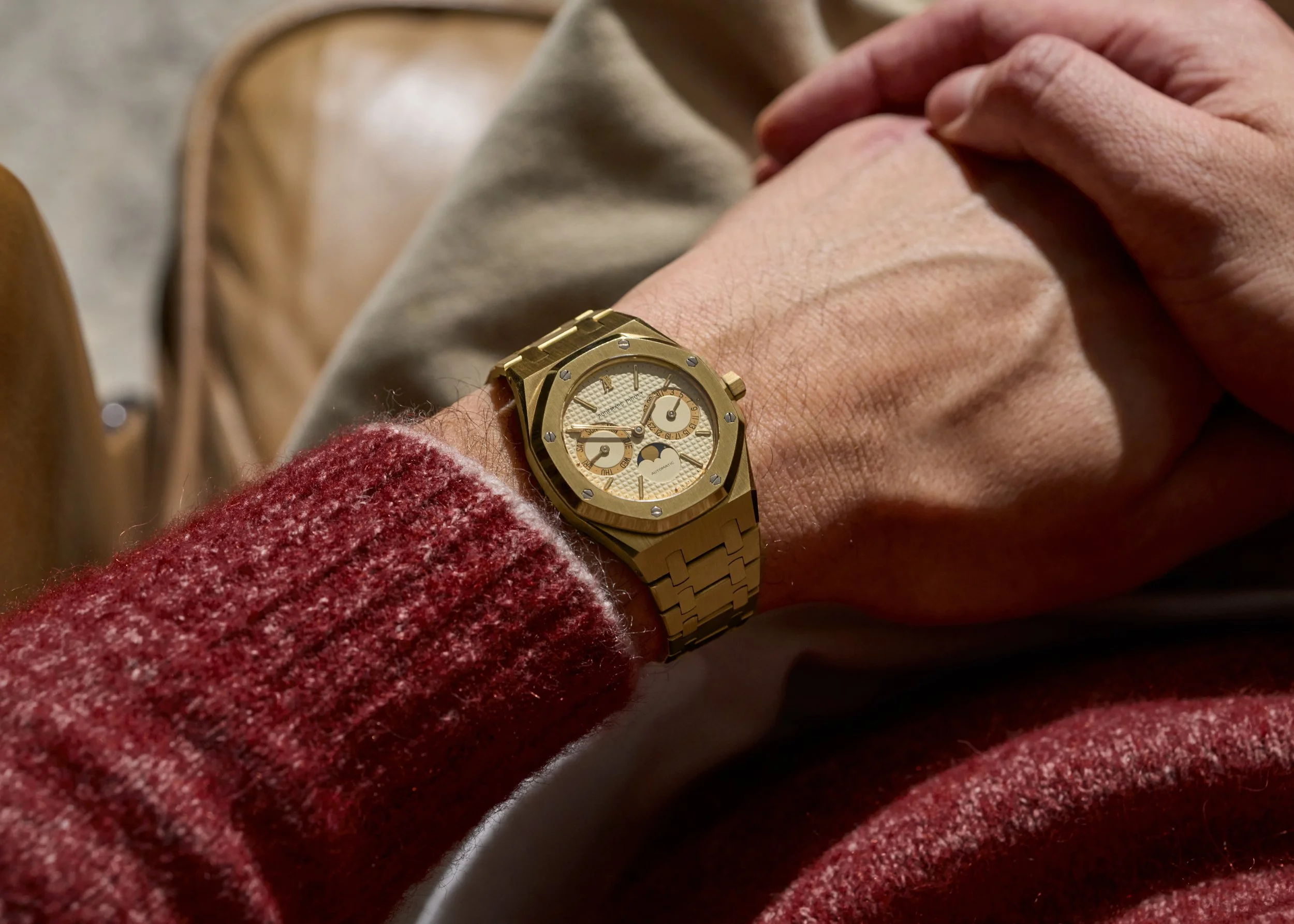 AP914 Audemars Piguet Royal Oak Day-Date Moonphase Yellow Gold 25594BA-13.jpg