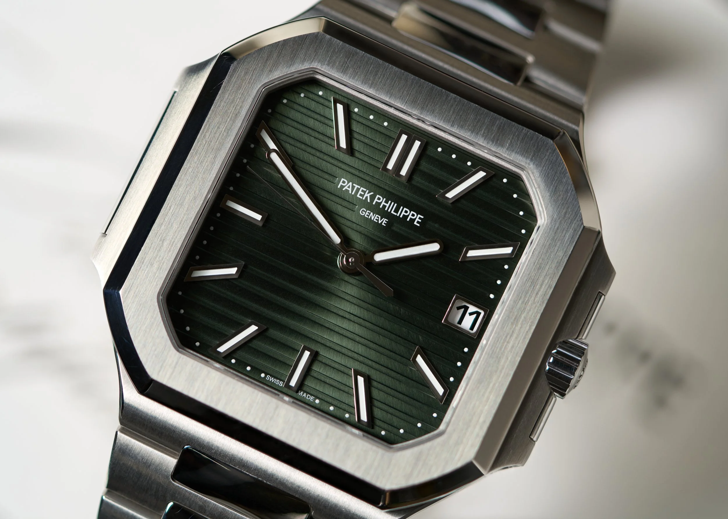 PP913 Patek Philippe Cubitus 5821A-7.jpg