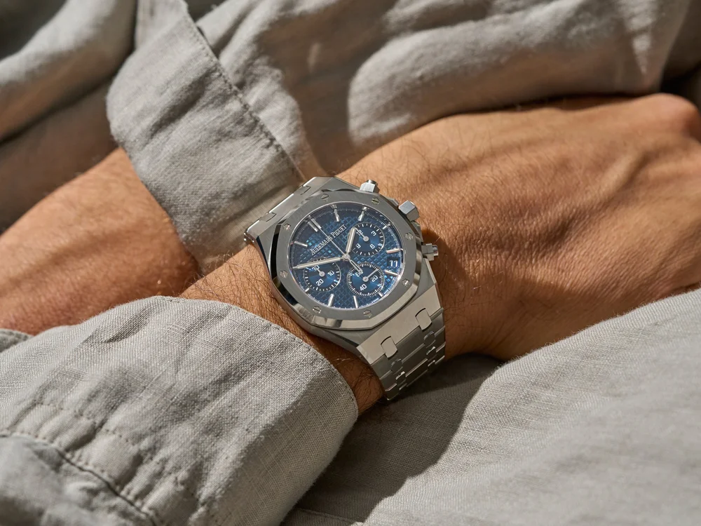 Audemars Piguet Royal Oak Chronograph — WatchesLondon - Main Image