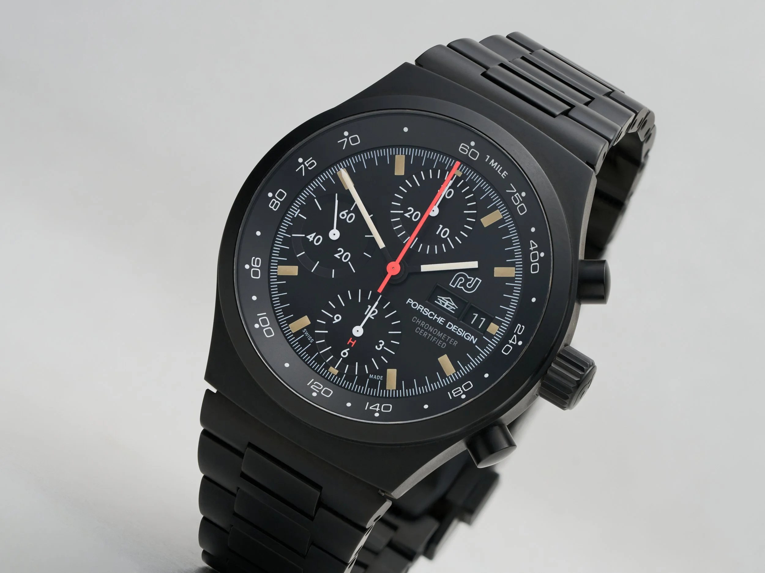 PD879 Porshe Design Hodinkee Chronograph 16041-2.jpg