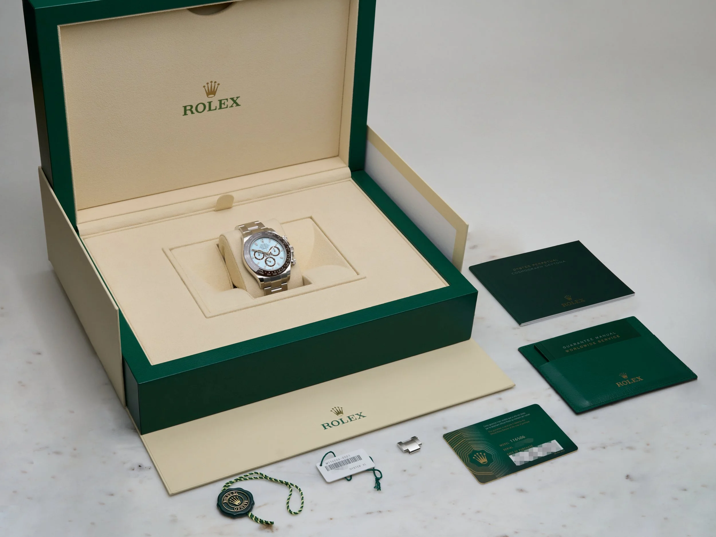 RX853 Rolex Daytona Platinum 116506-6.jpg