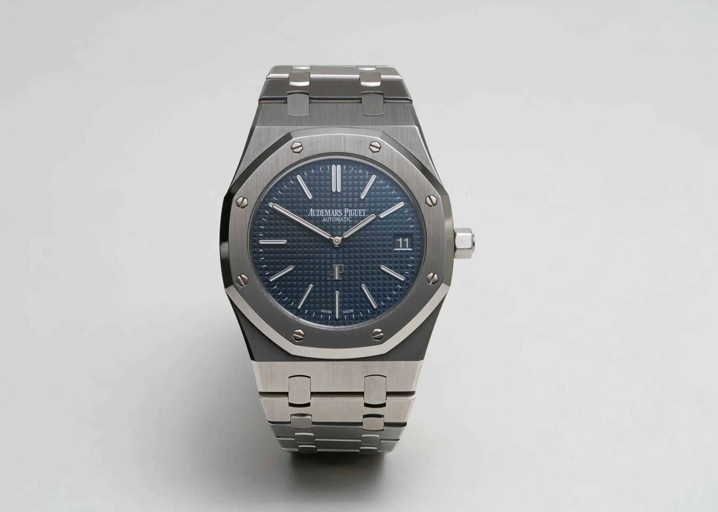 Audemars Piguet Royal Oak Jumbo (Reserved)