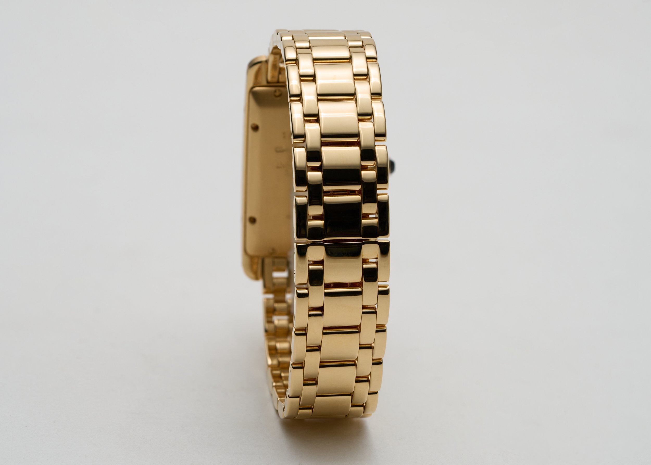 CT953 Cartier Tank Americaine W26035K2-5.jpg