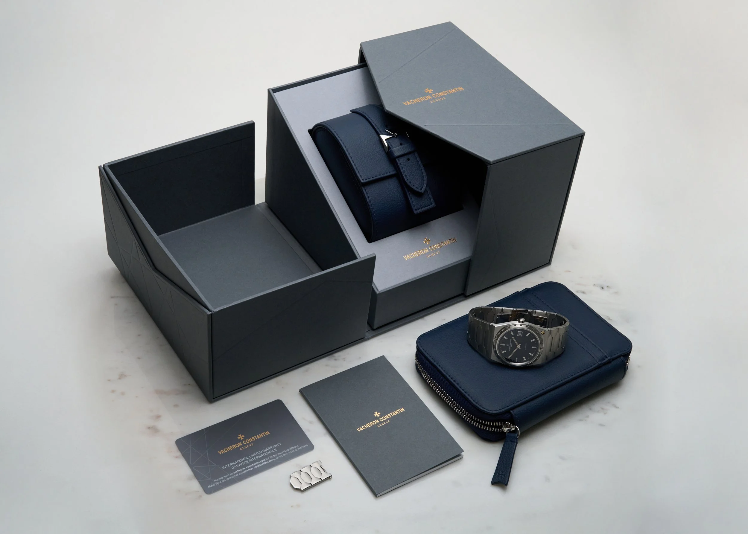 VC902 Vacheron Constantin Historiques 222-6.jpg