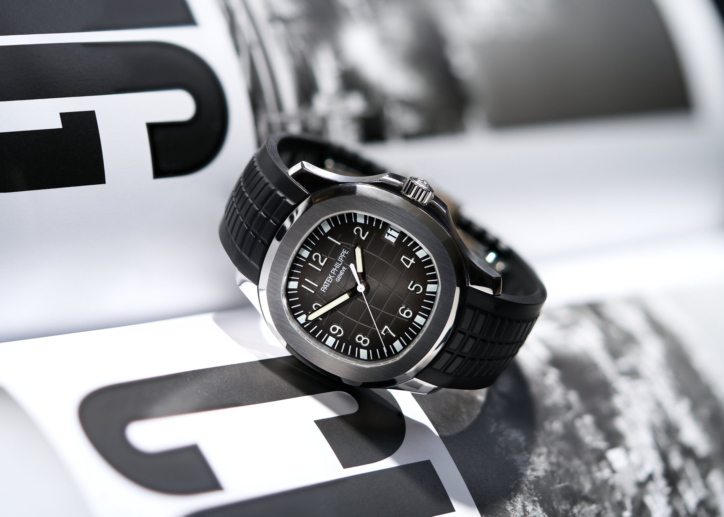 PP941 2008 Patek Philippe Aquanaut 5165A-7.jpg